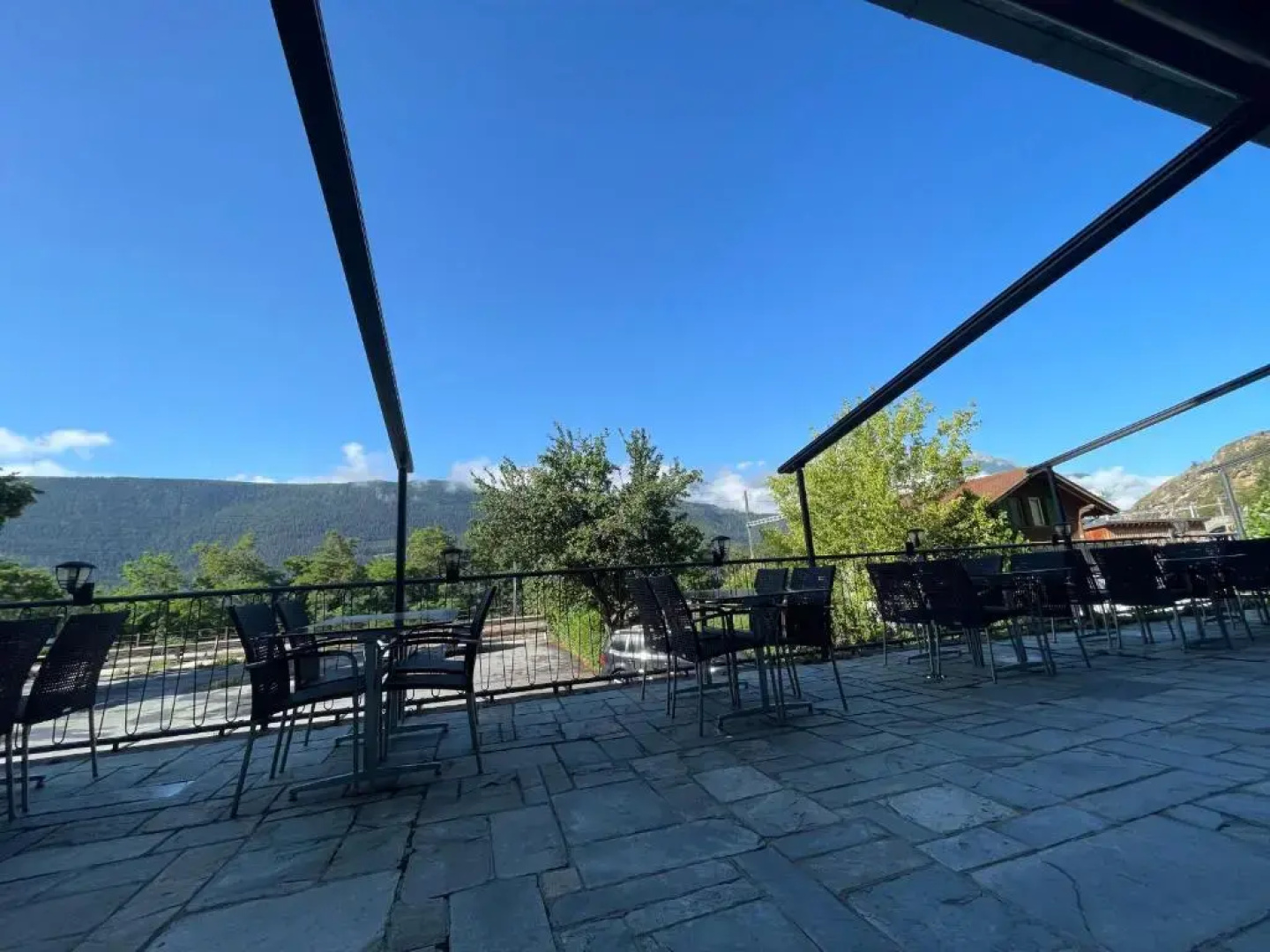 i-24-7 Check-in nahe Visp Preisgünstige Zimmer