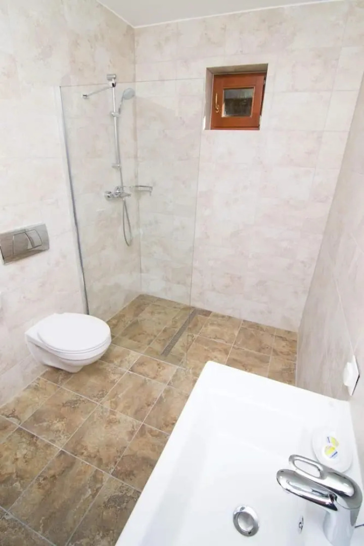 Continental Boutique Rooms