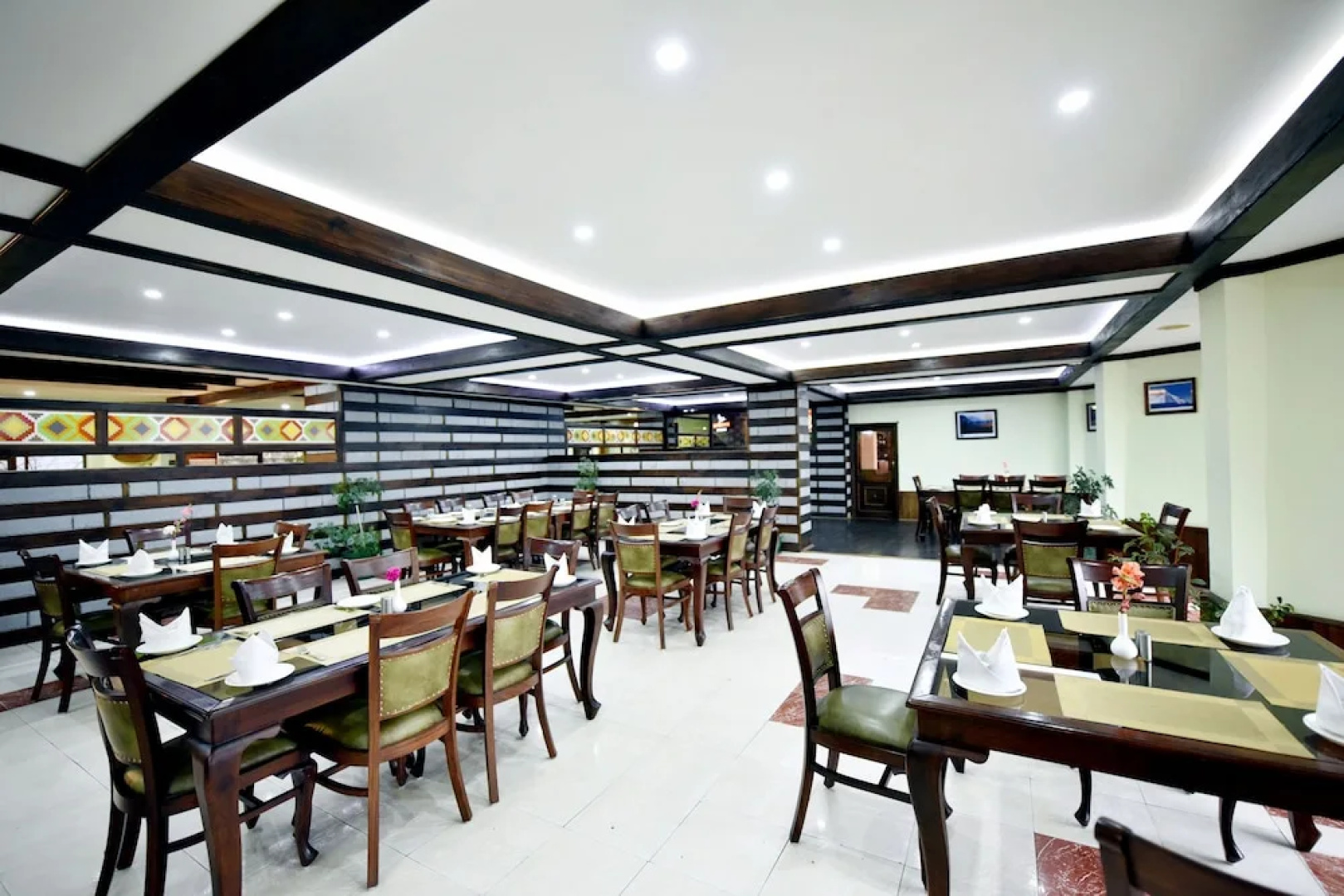 Hotel Shobla Royale
