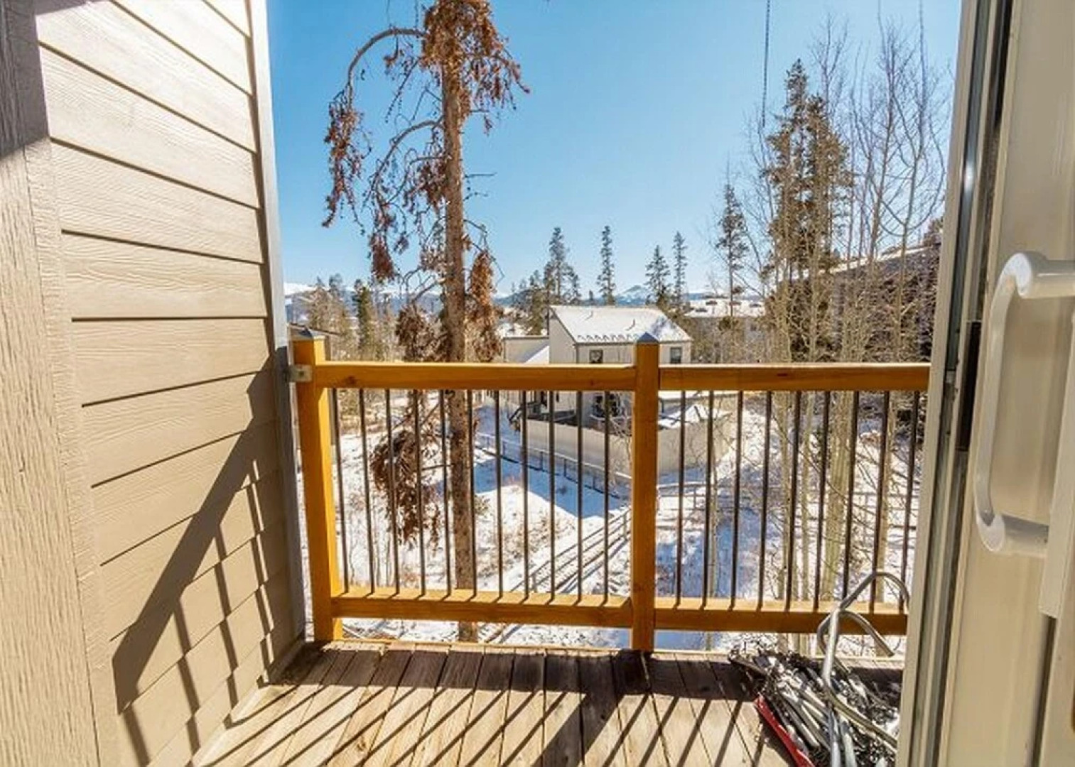 Treehouse #305, Building D by Summit County Mountain Retreats