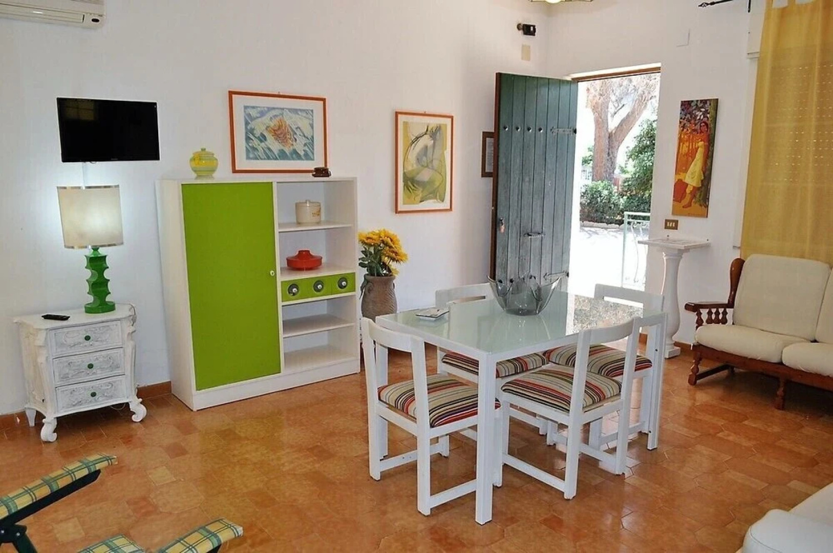 Casa Aisha con ampio giardino sul mare