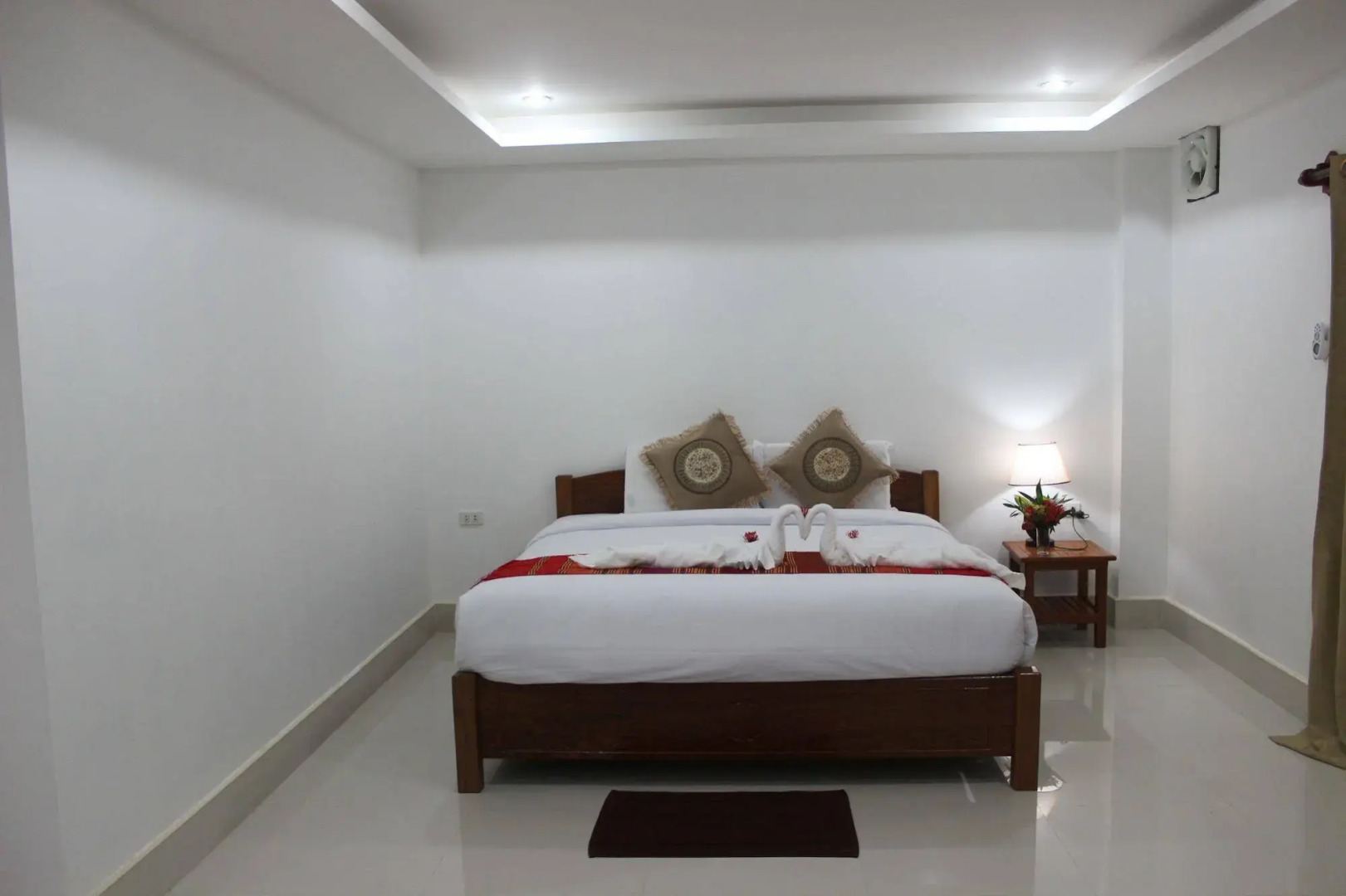 The Grand Riverside Hotel