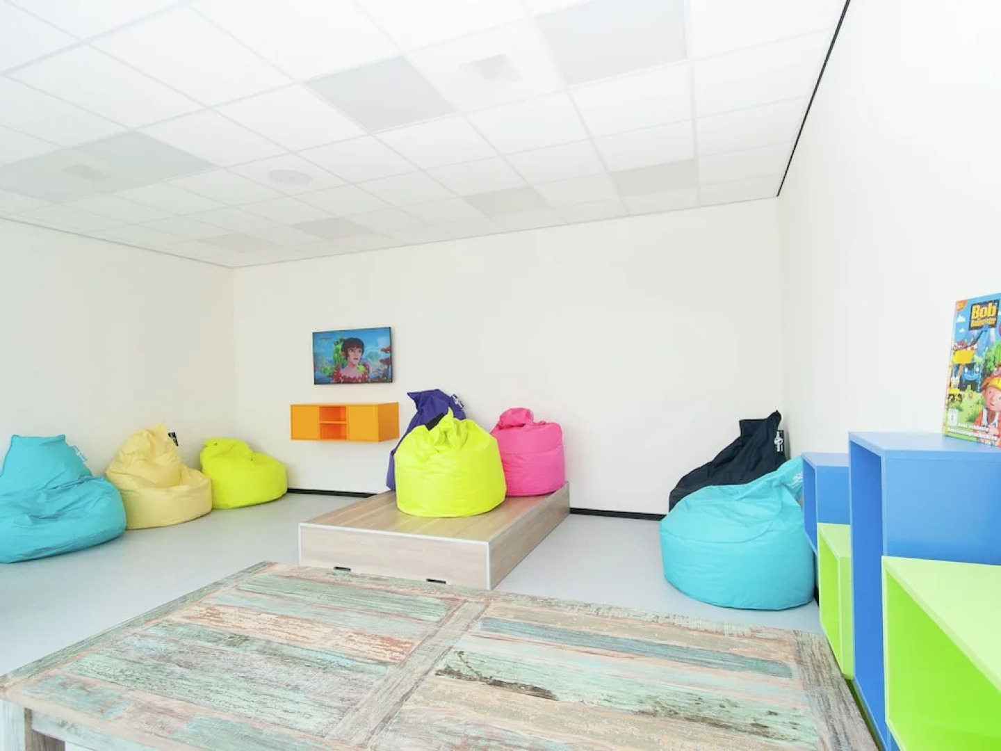 Modern Lodge With Nice Terrace, in Bloemendaal