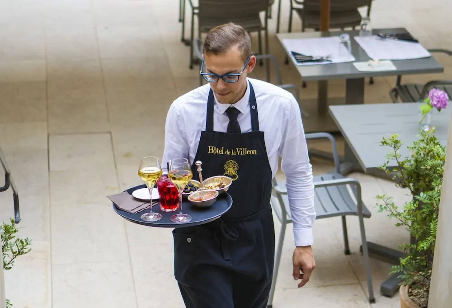 Hôtel de la Villeon - Hôtel 4**** - Bar - Jardins avec vues sur les vignobles - 50mns au sud de Lyon, en Ardèche