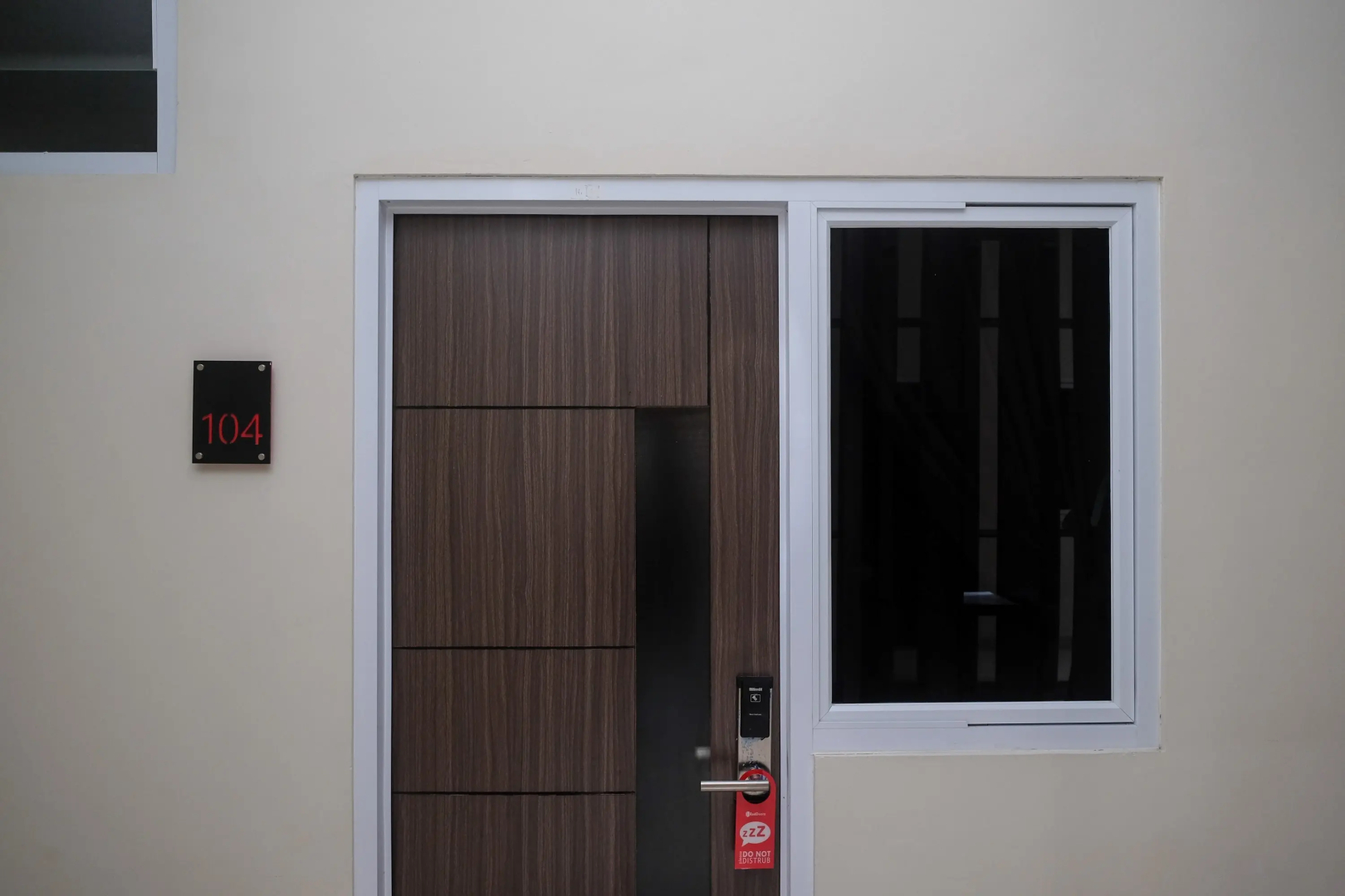 RedDoorz Plus near Solo Square 2