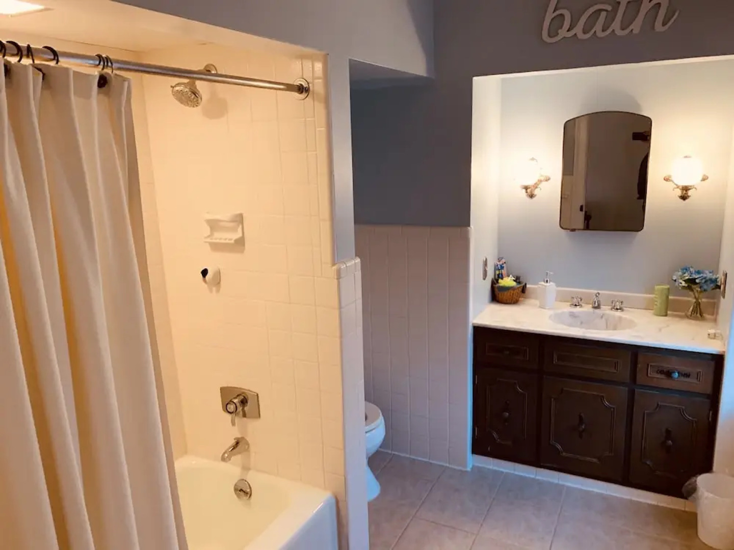 Centennial Inn Bed & Breakfast