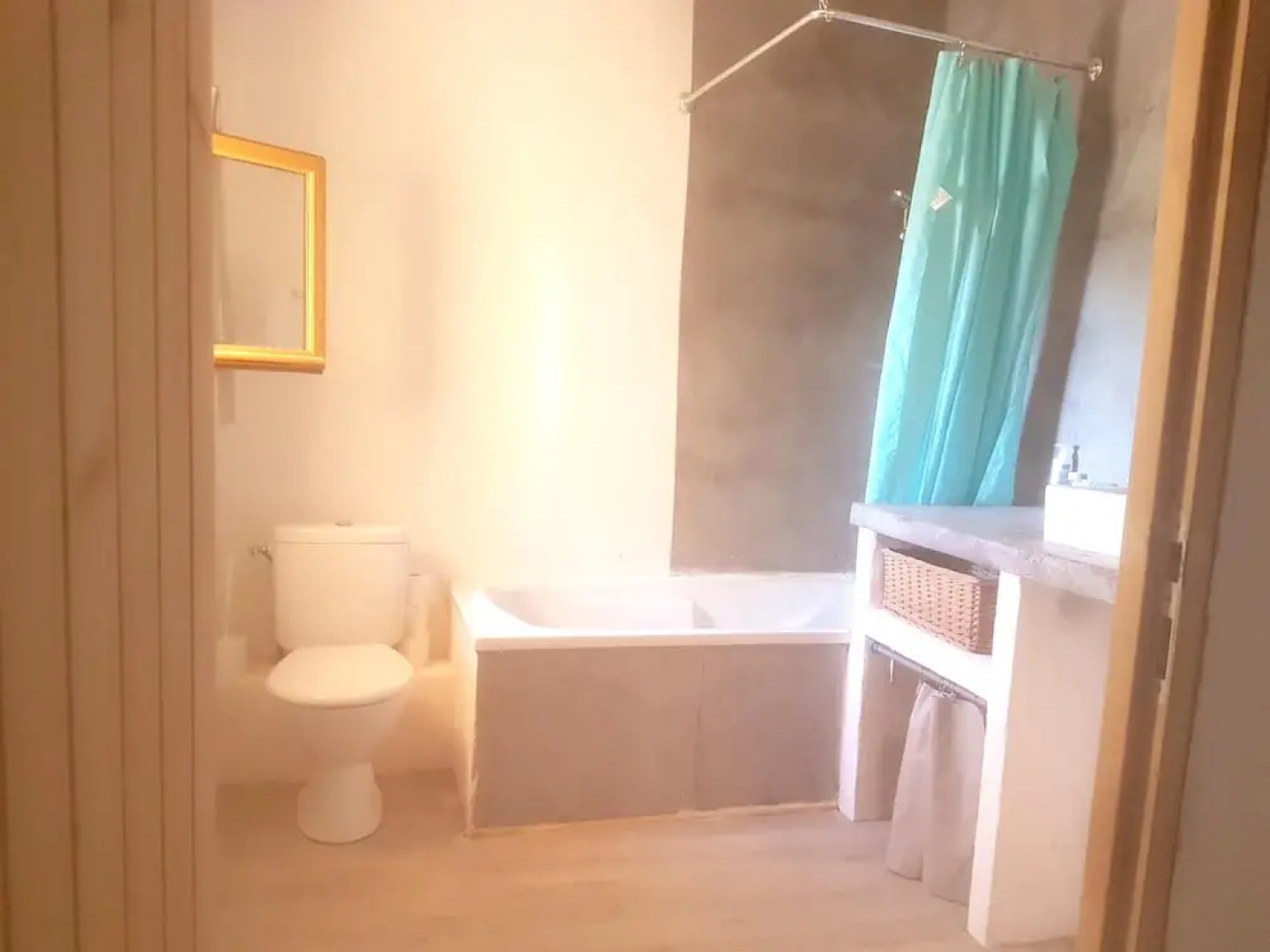 Mansion with 4 Bedrooms in Castillon-Du-Gard, with Wonderful City View, Private Pool, Enclosed Garden - 77 Km From the Beach