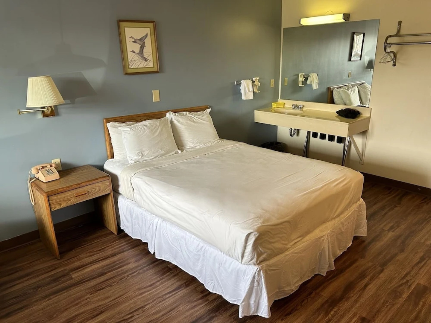 Valley Inn and Suites