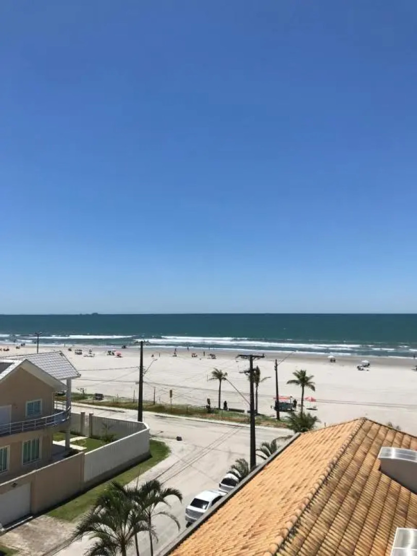 Lindo apartamento com vista para o mar