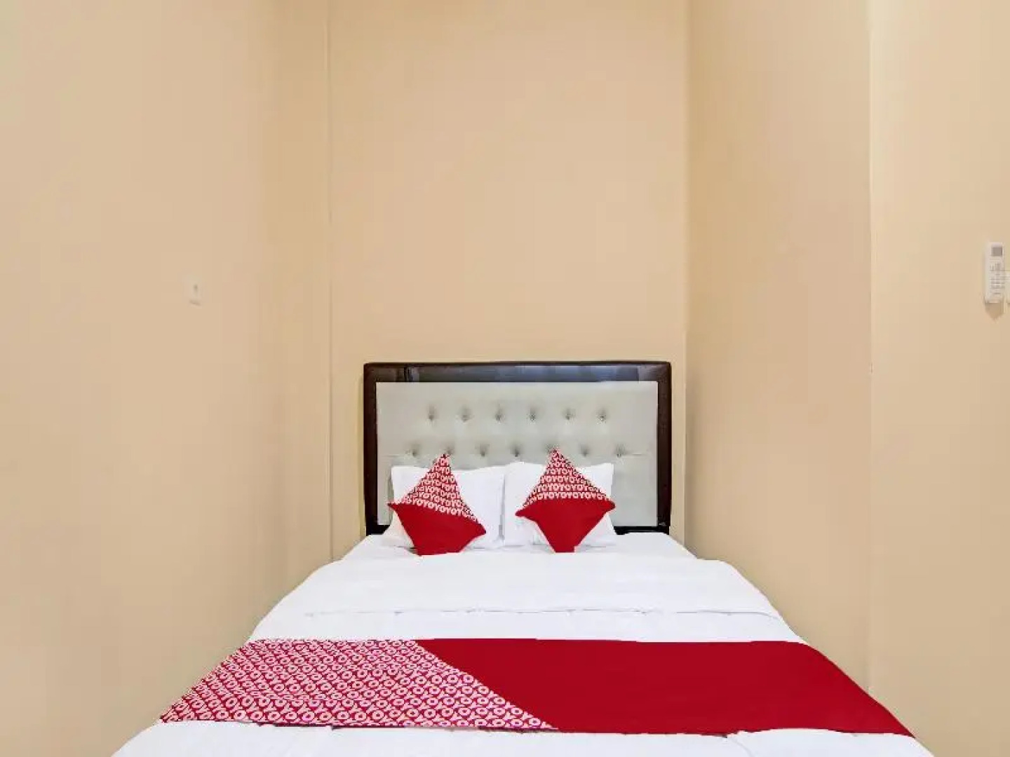 Oyo 91835 Djasur Kost