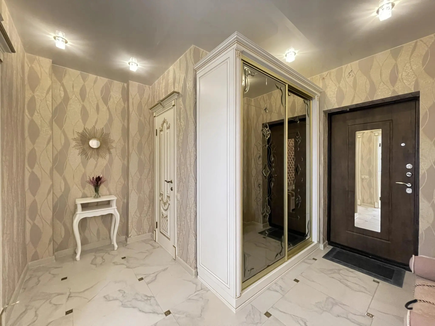 Сутки как дома на улице Дуси Ковальчук