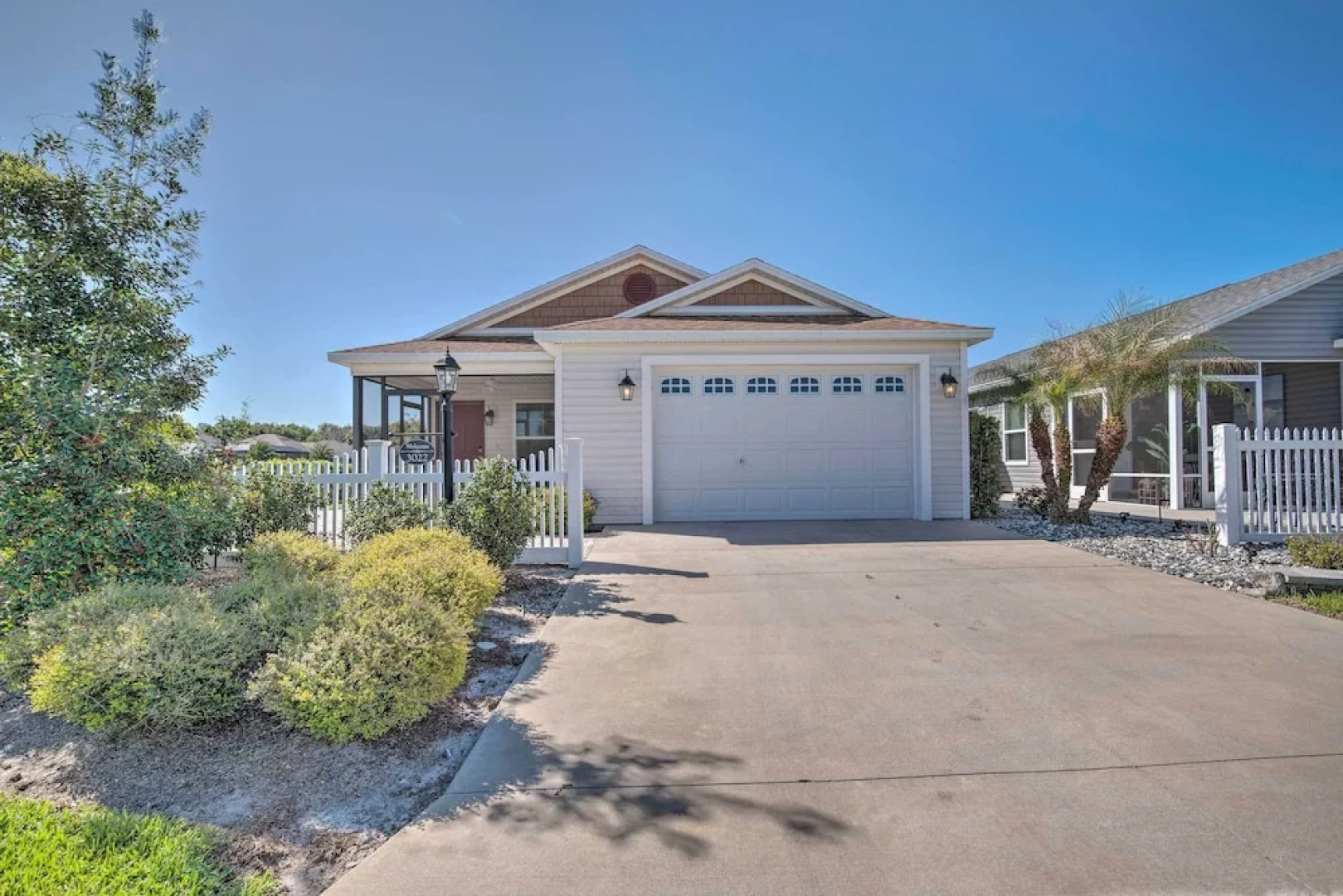 The Villages Retreat w/ Lanai & Lake Views!