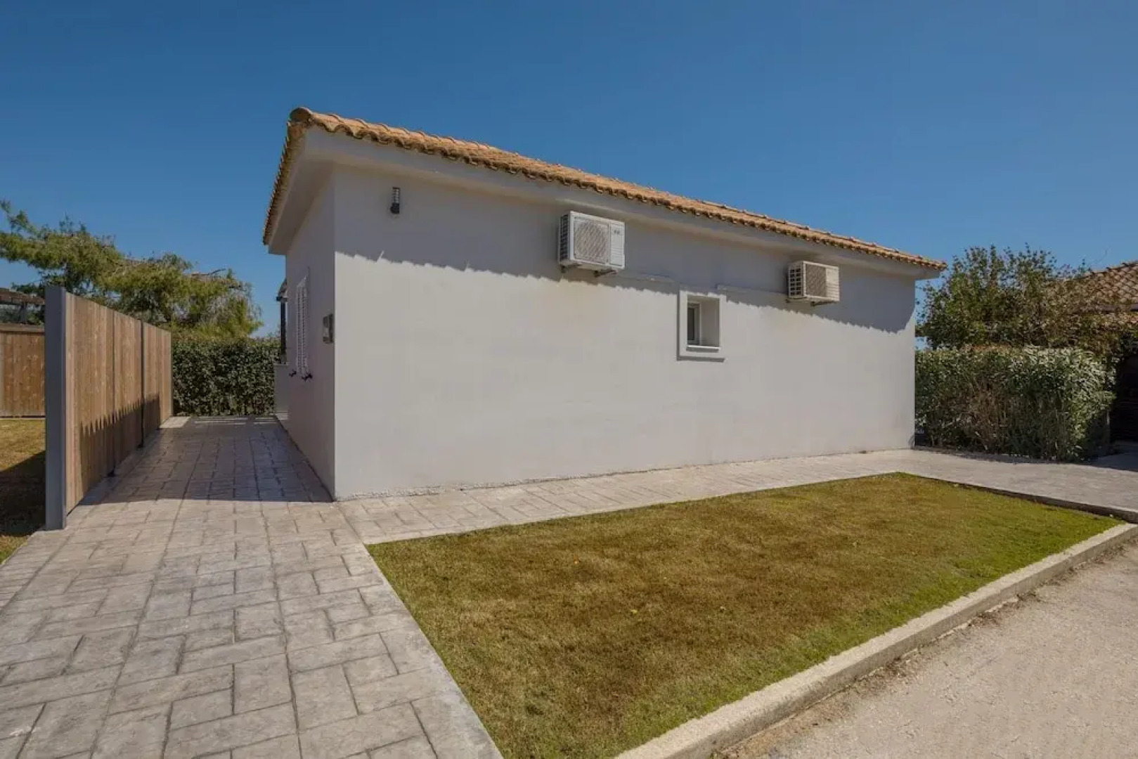 Villa Daphne With Private Pool - Two Bedroom Villa, Sleeps 5