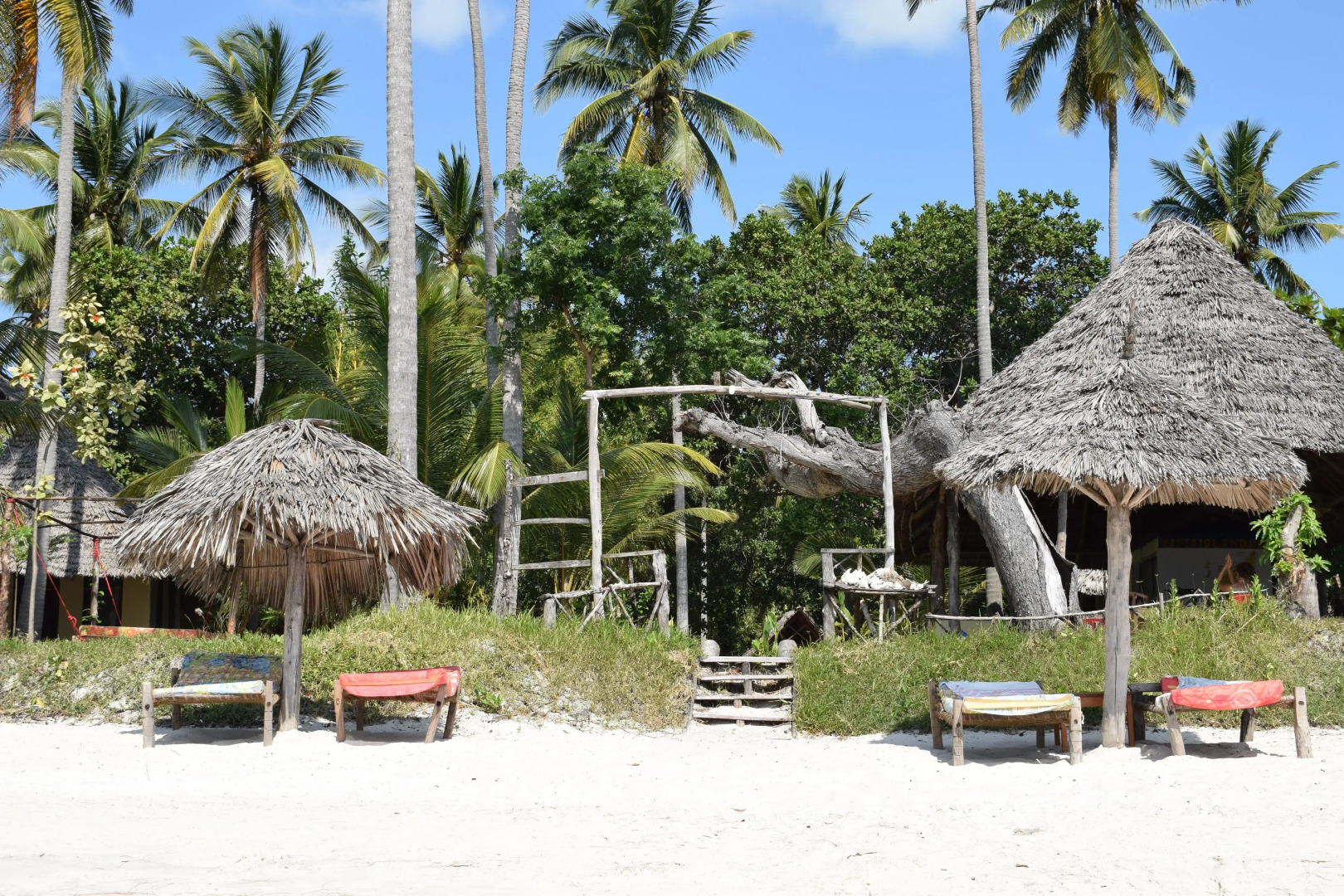 Juani beach bungalows