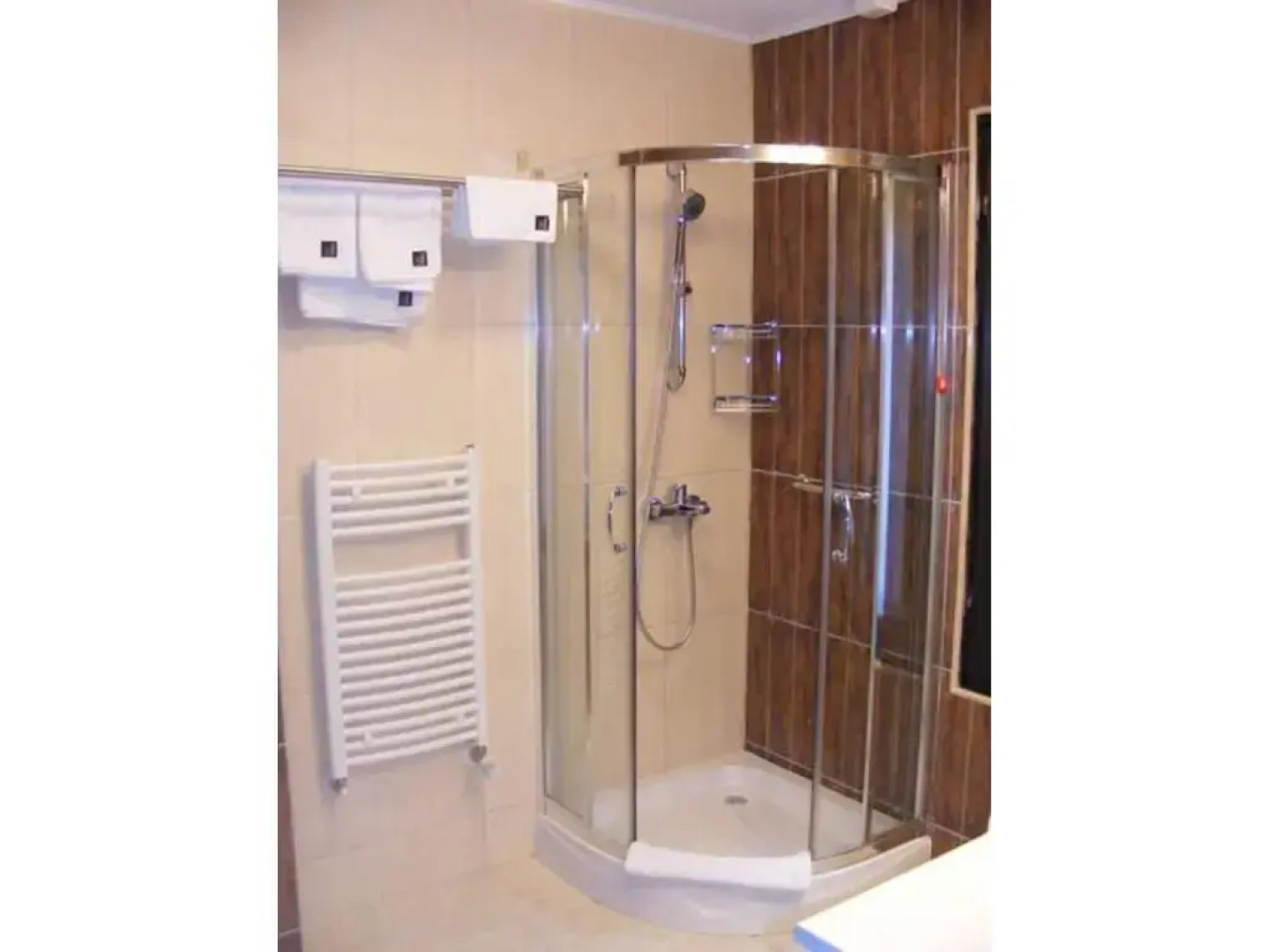 Hillden Lodge & Restaurant