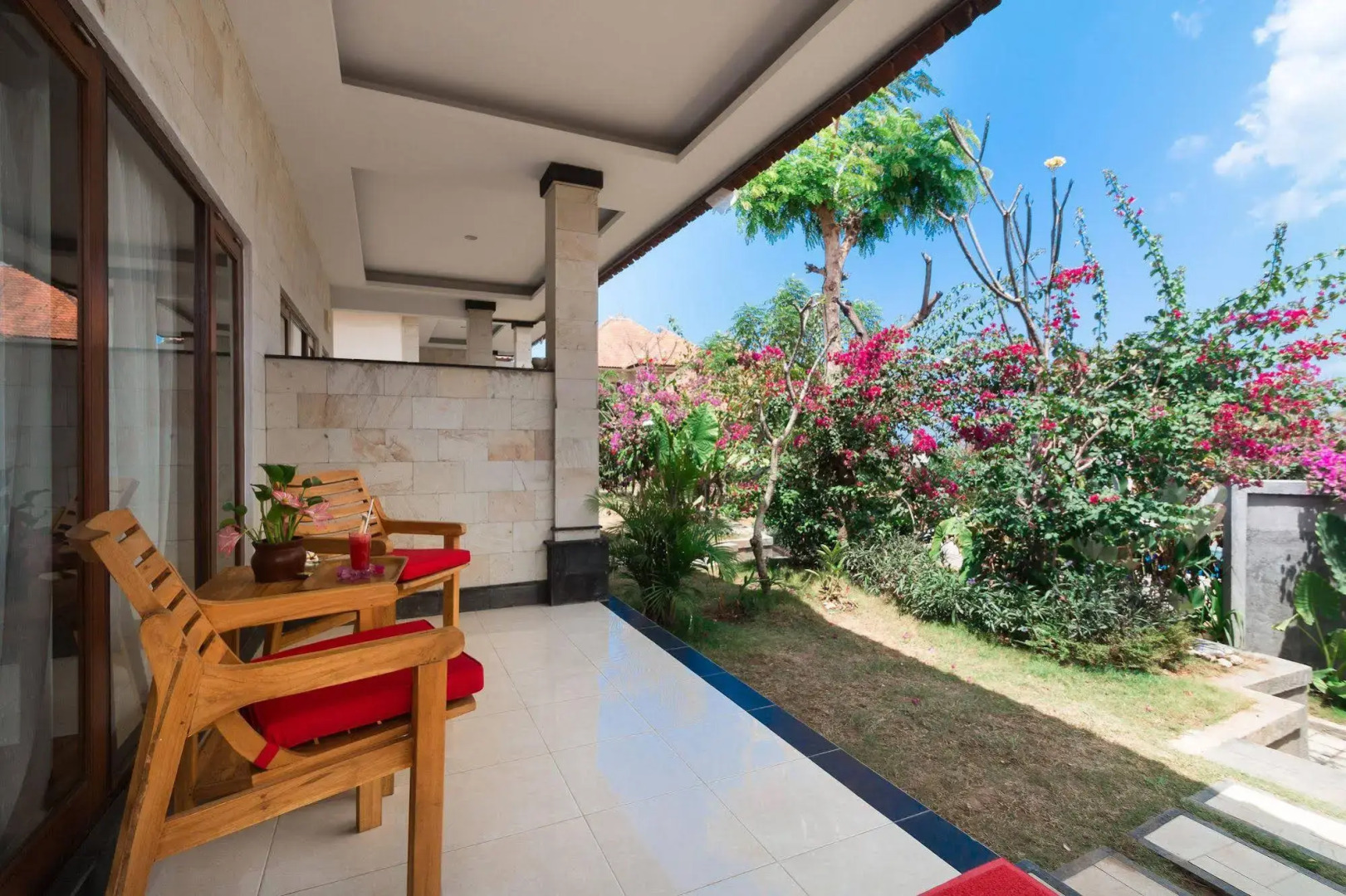 RedDoorz Plus Nusa Lembongan Island