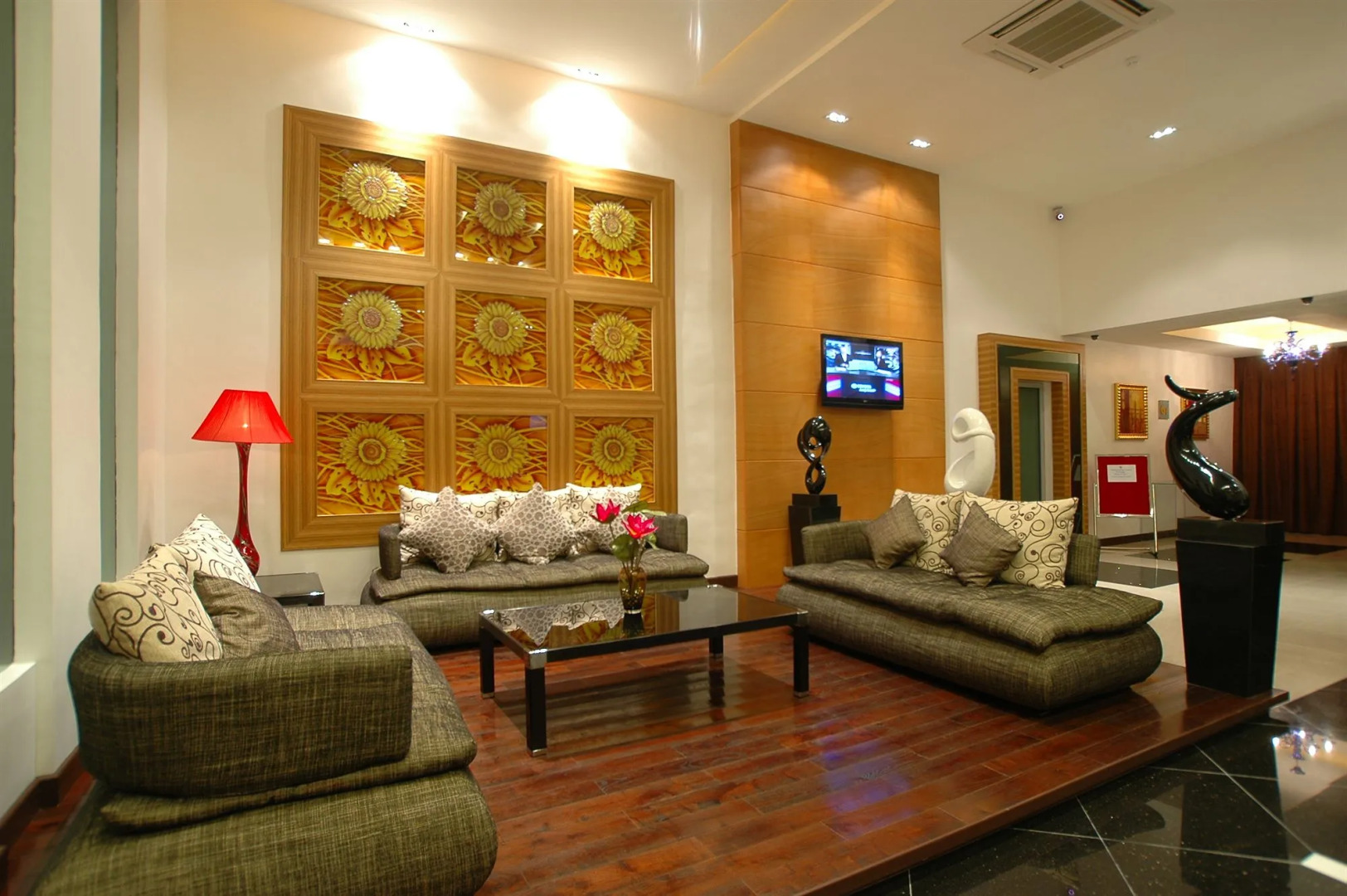 2 Inn 1 Boutique Hotel & Spa