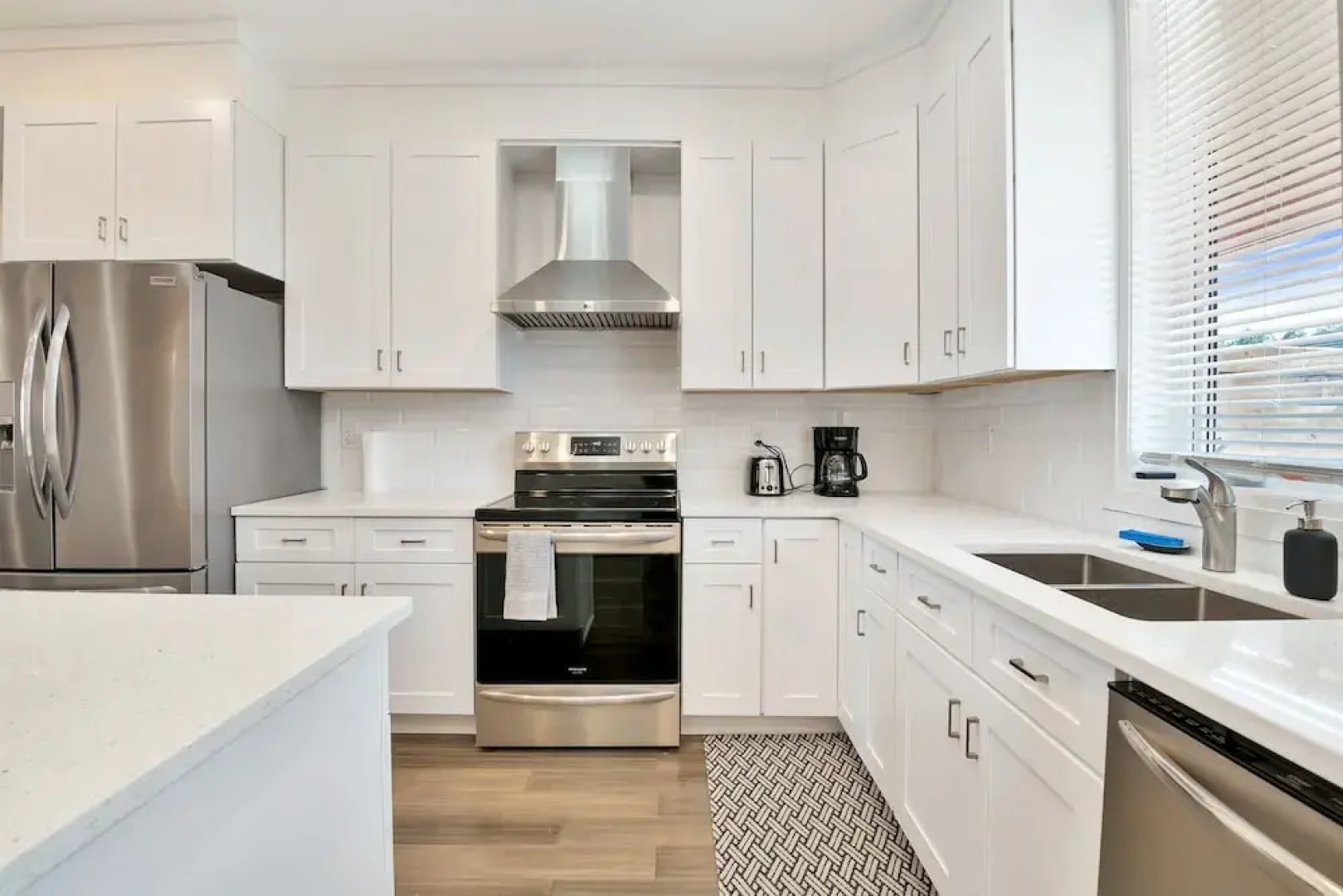 Marvelous New Townhomes for 16 guests