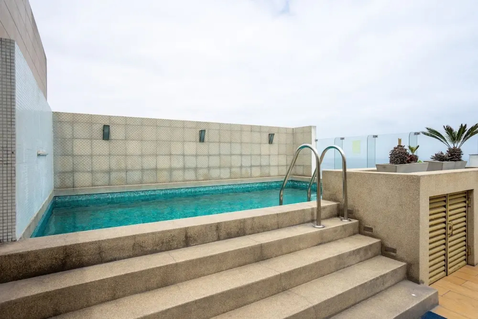 Amazing 1BR with private terrace