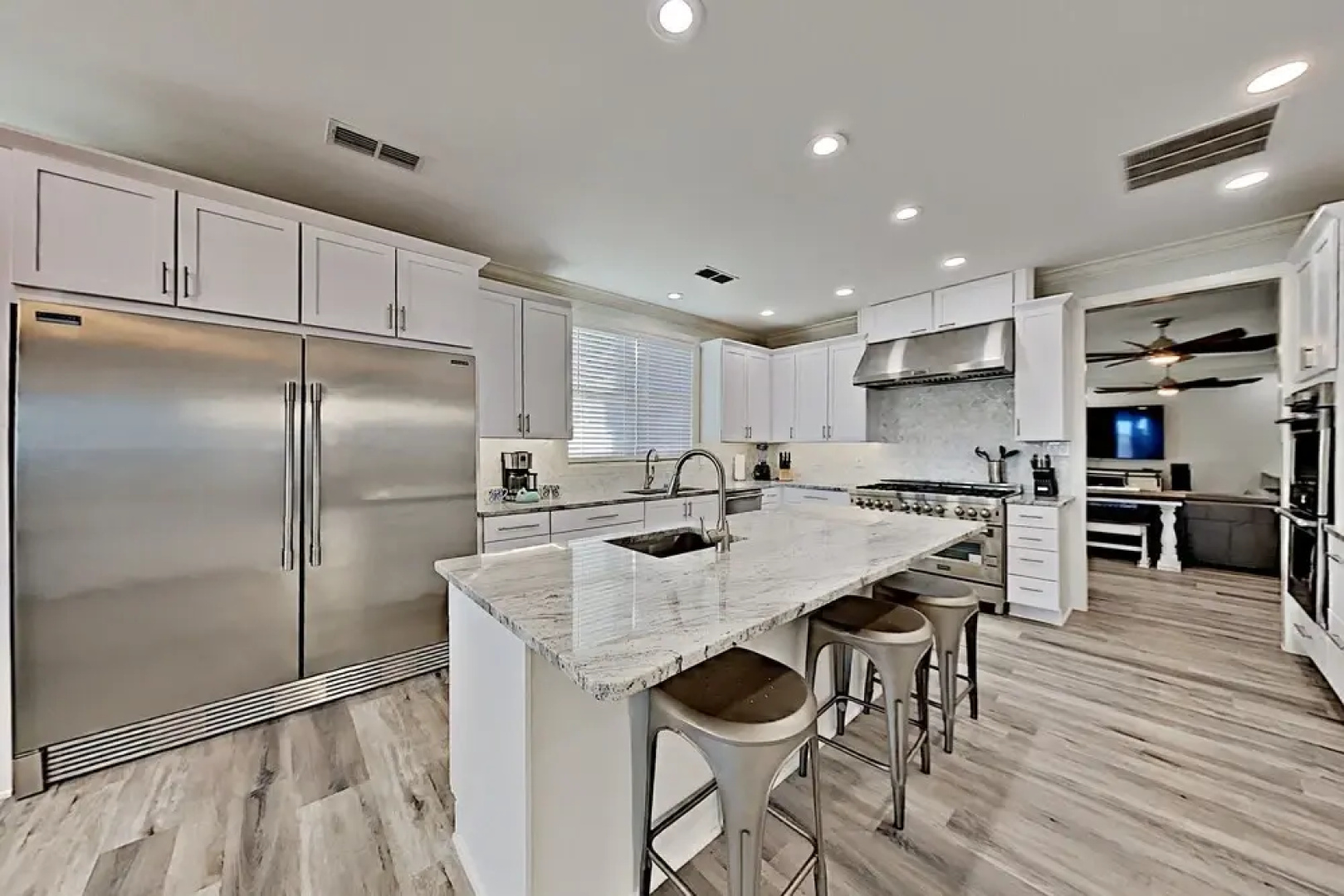 1231Swat 7 Bedroom Home