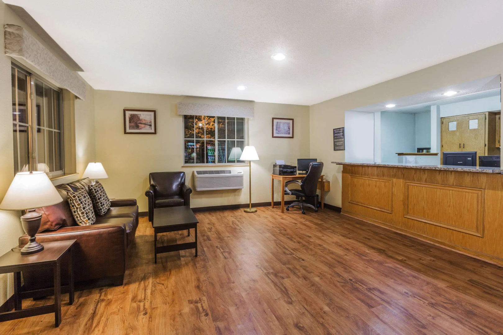 Super 8 by Wyndham East Stroudsburg/Poconos