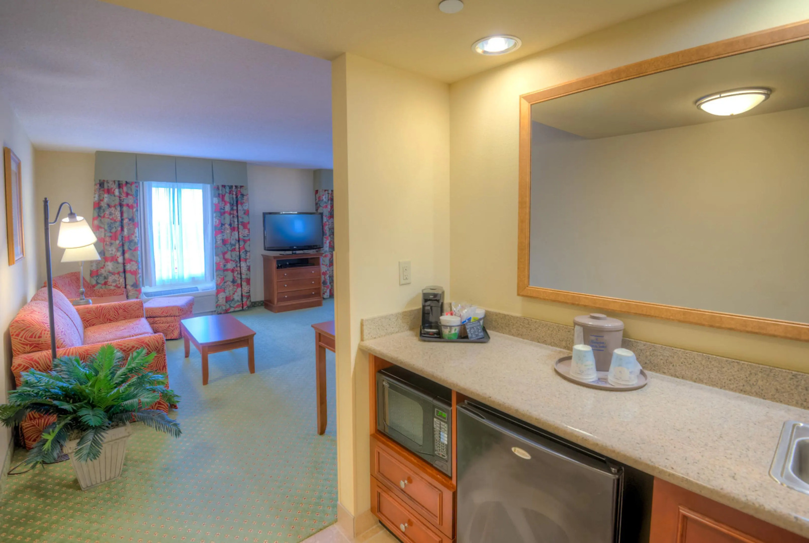 Hampton Inn & Suites Fort Myers - Colonial Blvd