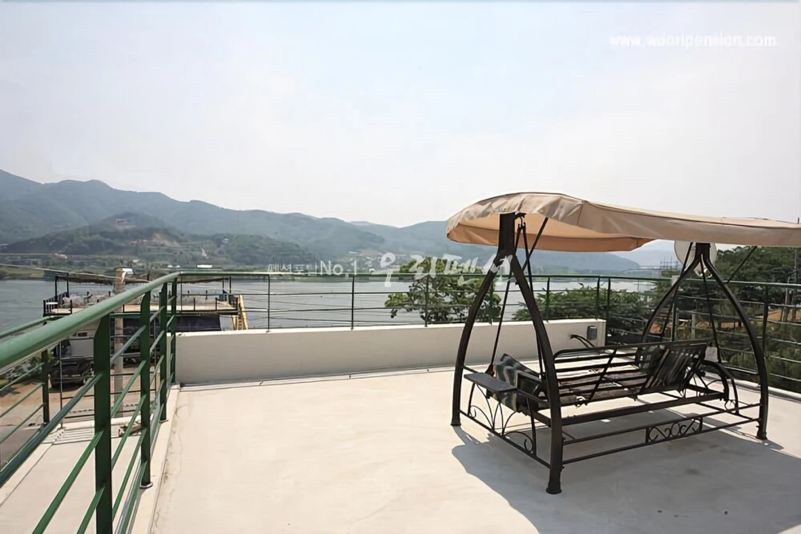 Namyangju River Hill Village Pension