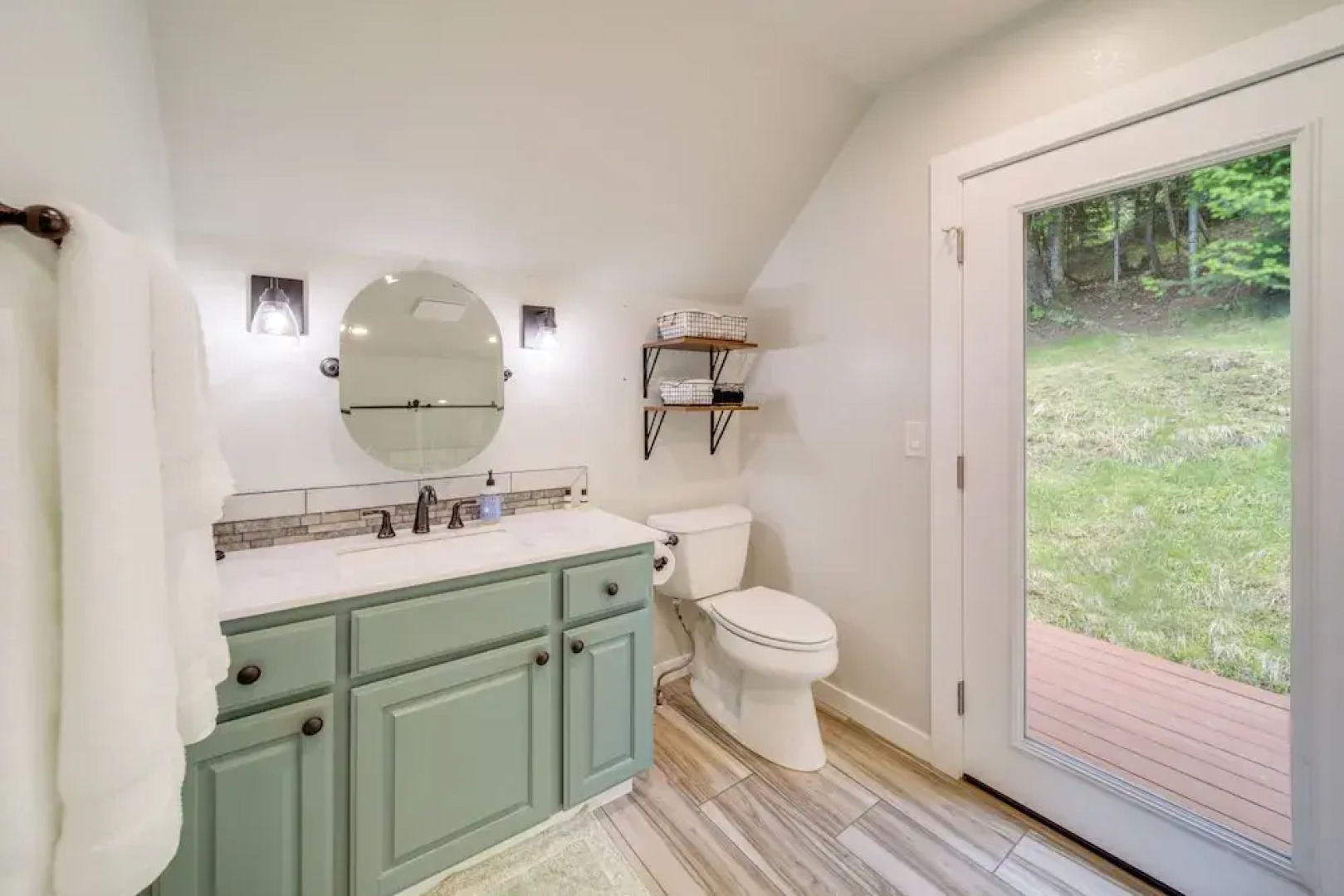 Tree-lined Hayden Home w/ Hot Tub & Lake Views!