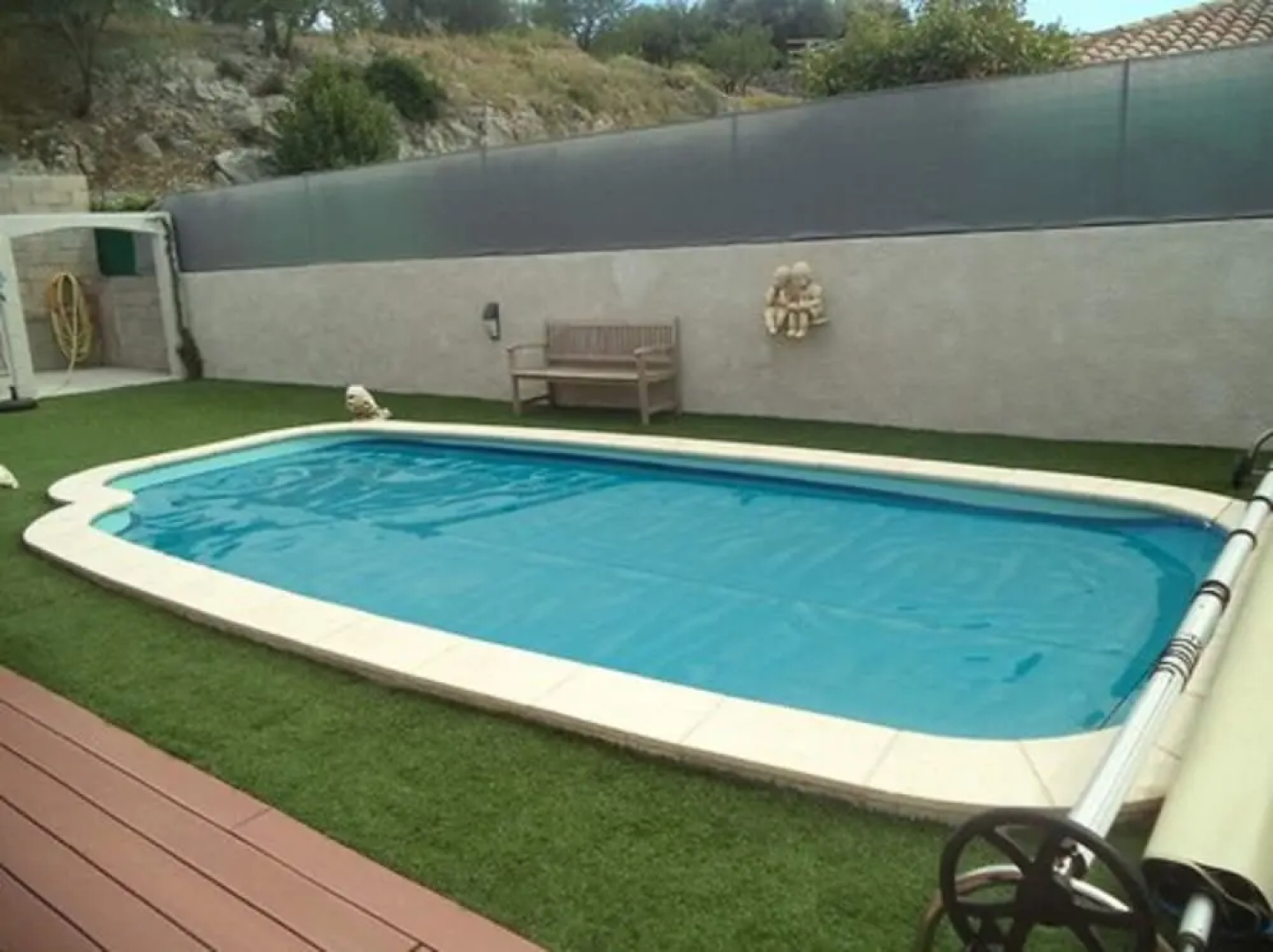 Chambres dans Villa avec Piscine
