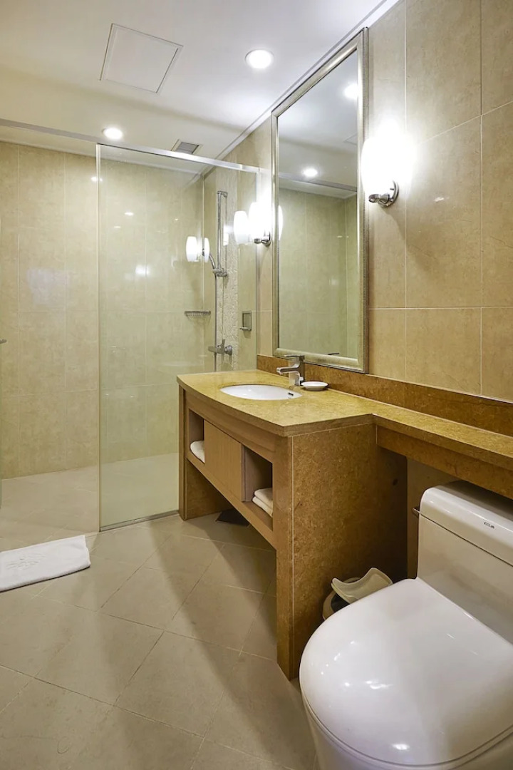 Oakvalley Resort Hills Village