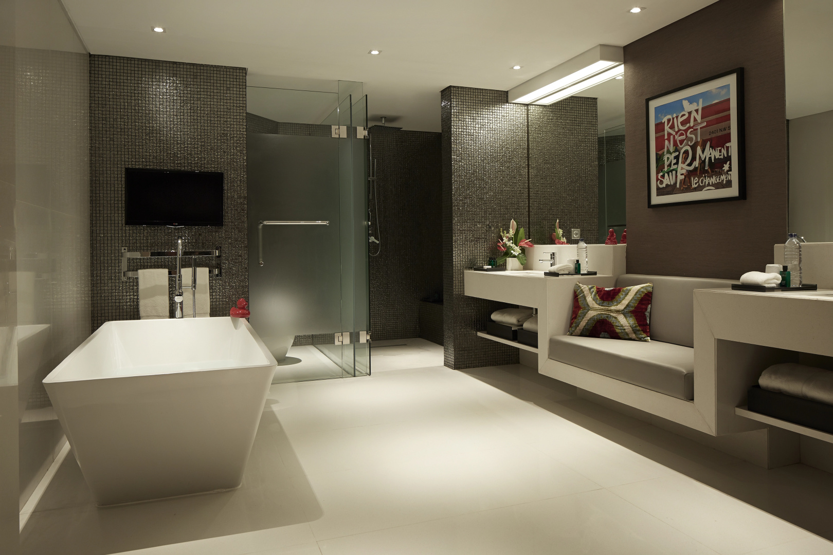 Double-Six Luxury Hotel