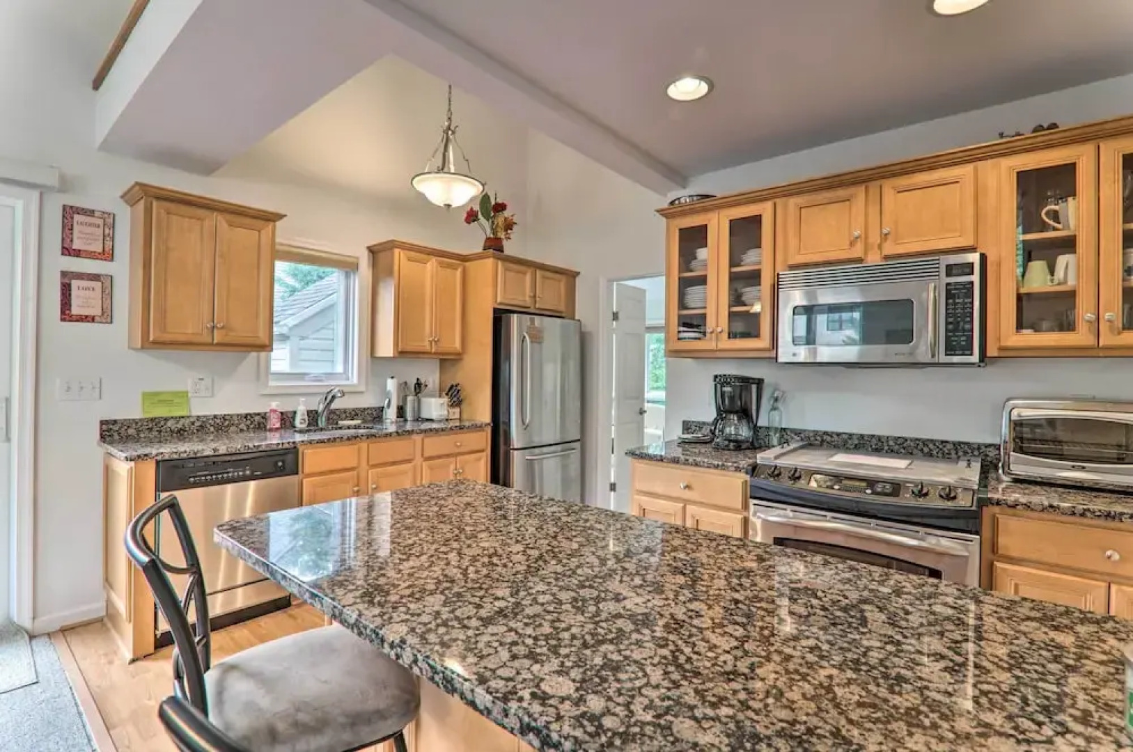 Lake Harmony Villa: Walk to Big Boulder Mountain!