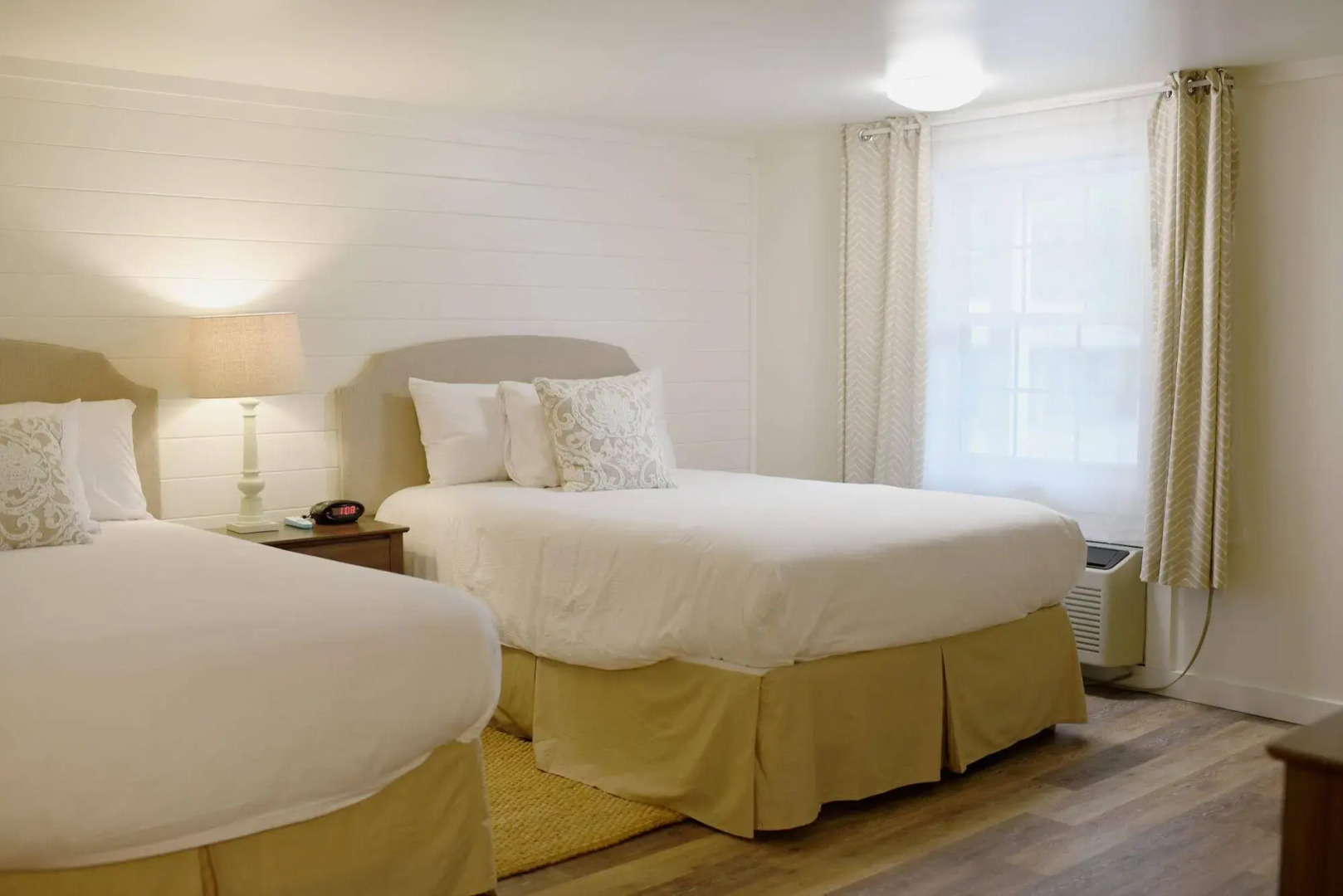 Sandwich Inn and Suites