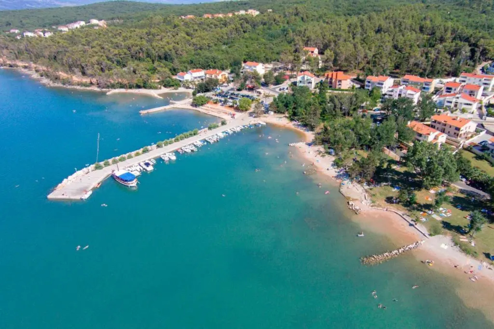 Apartments with a parking space Soline, Krk - 18802