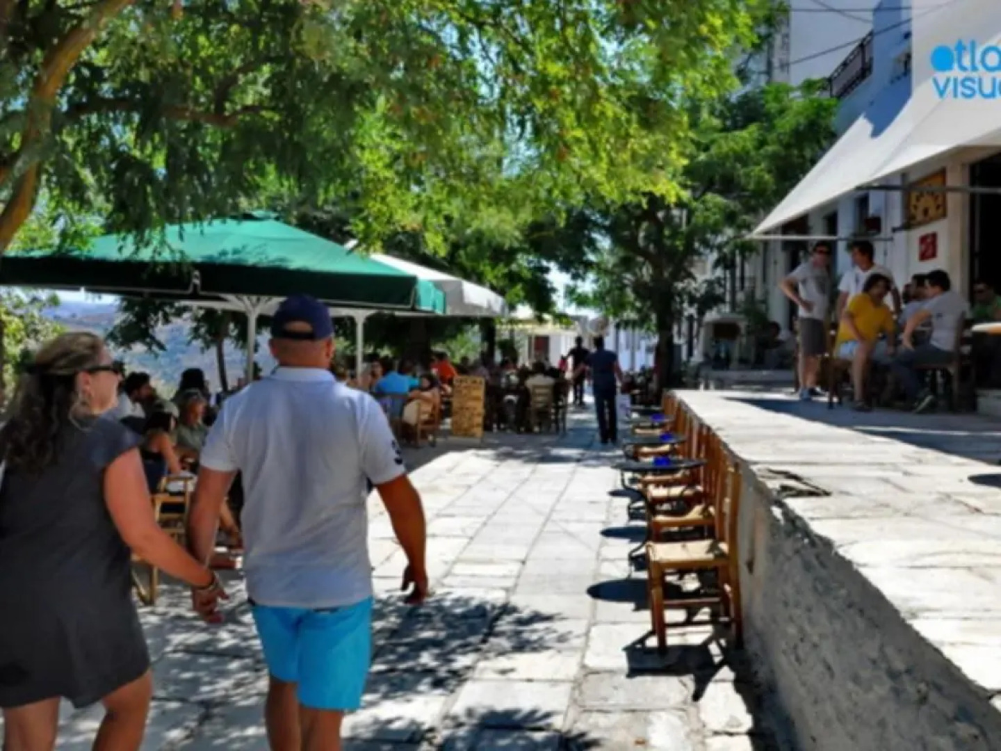 apeiranthos traditional stone house