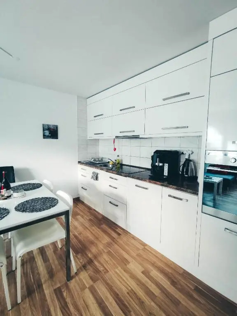 4P Apartment