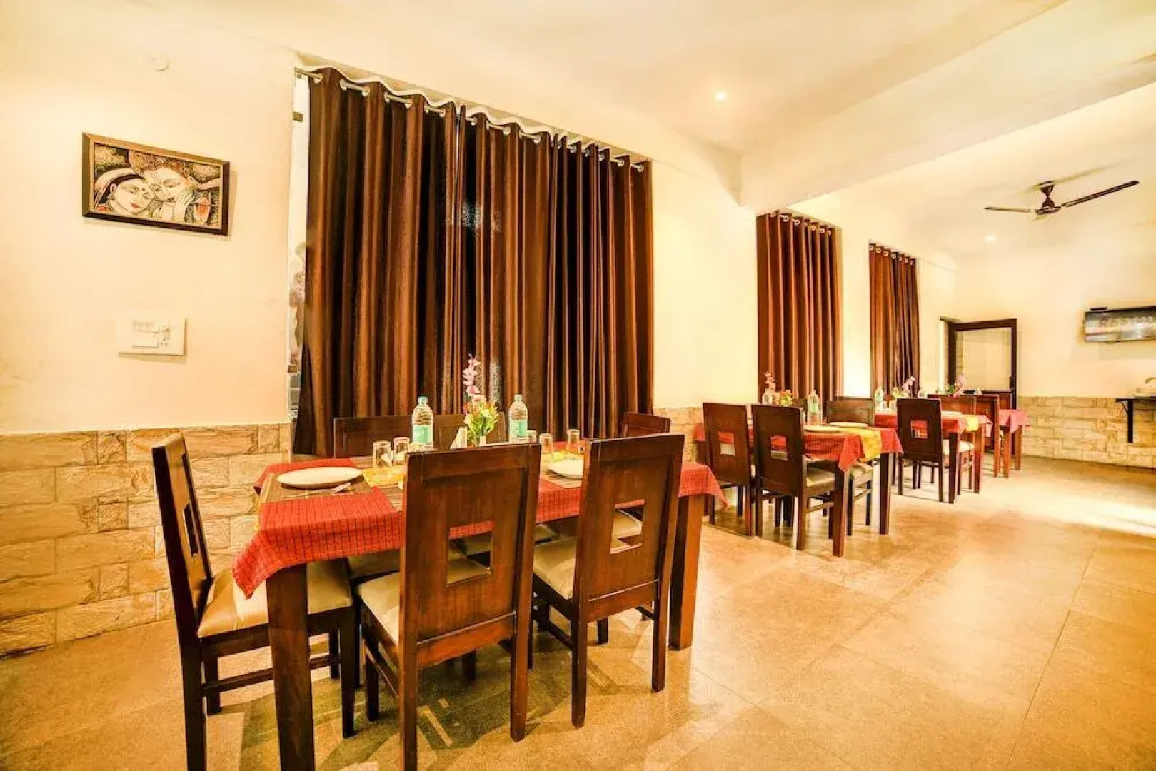 FabHotel Om Shivaay Inn