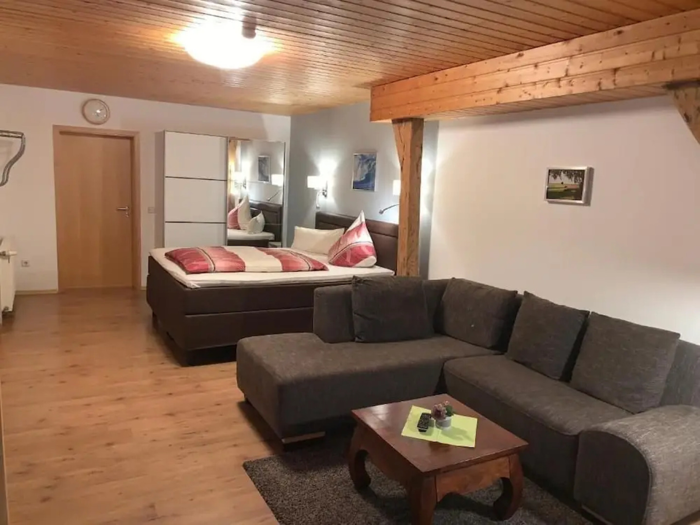 Apartment Panorama 2 near Airport