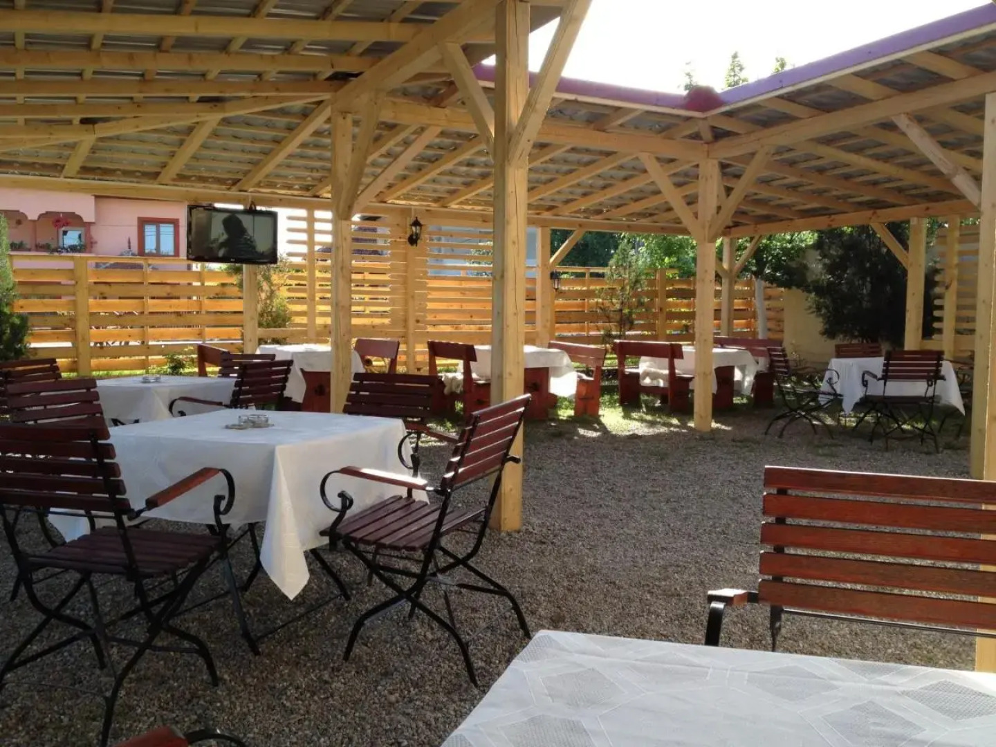 Pensiunea Magnolia din Tismana