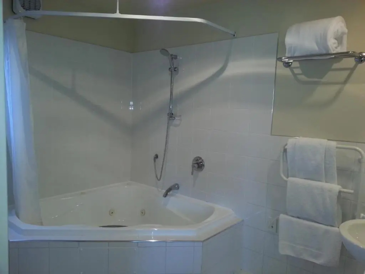 Cedar Grove Motor Lodge