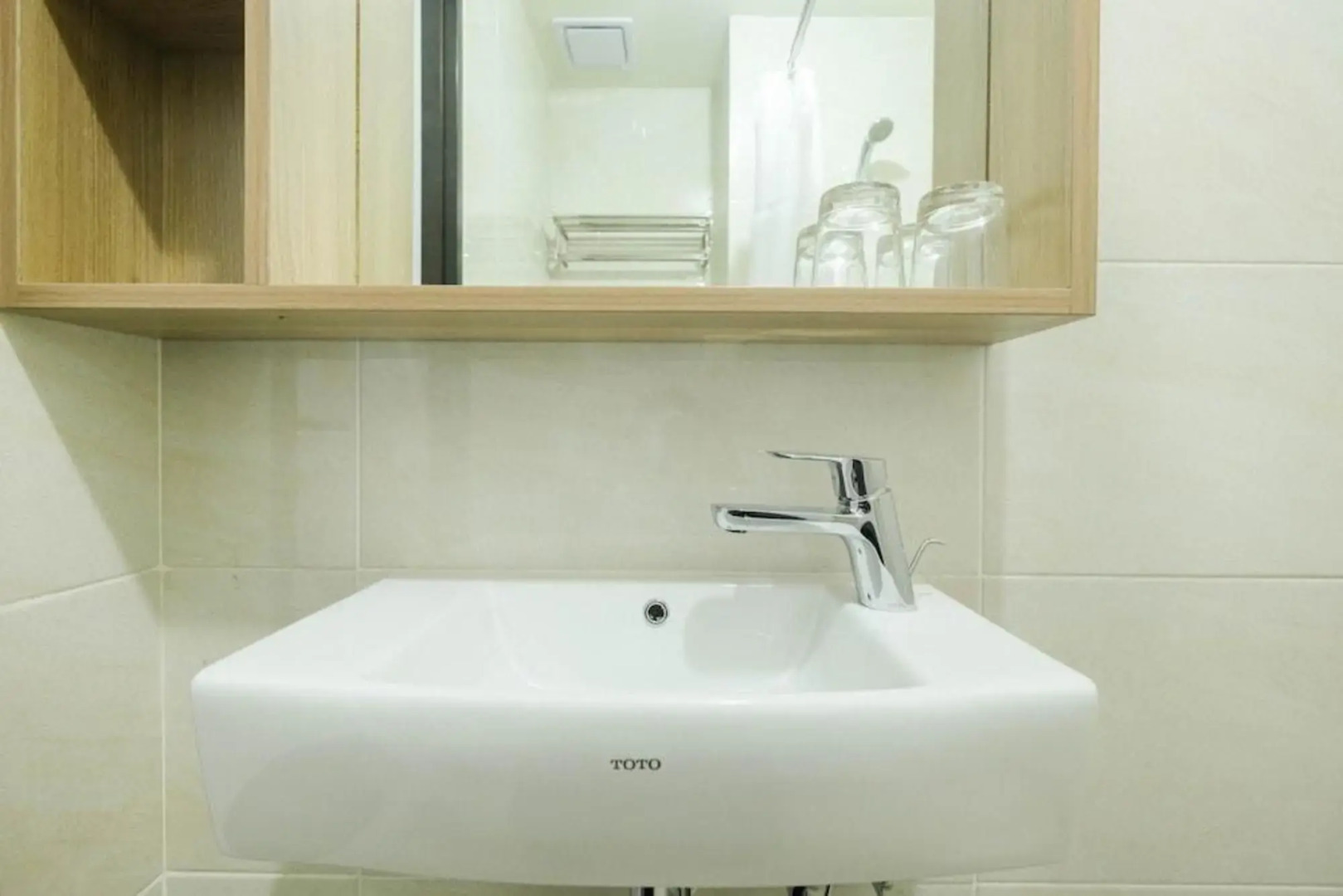 Comfortable and Fully Furnished Studio Apartment at Mustika Golf Residence