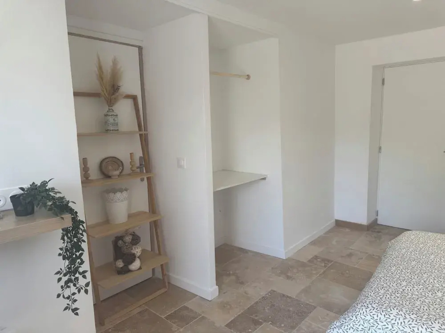 Chateau de Mont-Vert