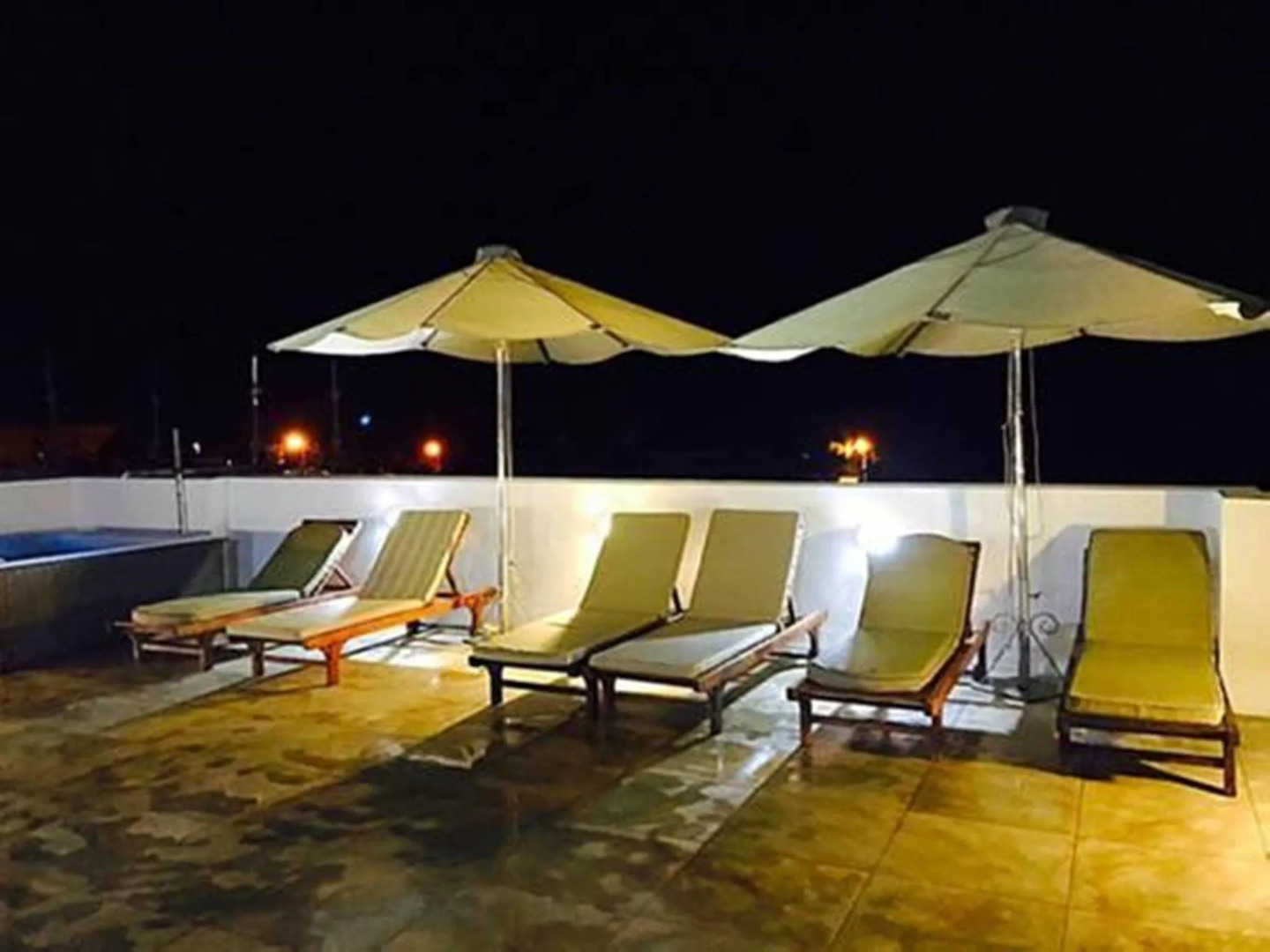 Sugareef West Coast Luxury Penthouse