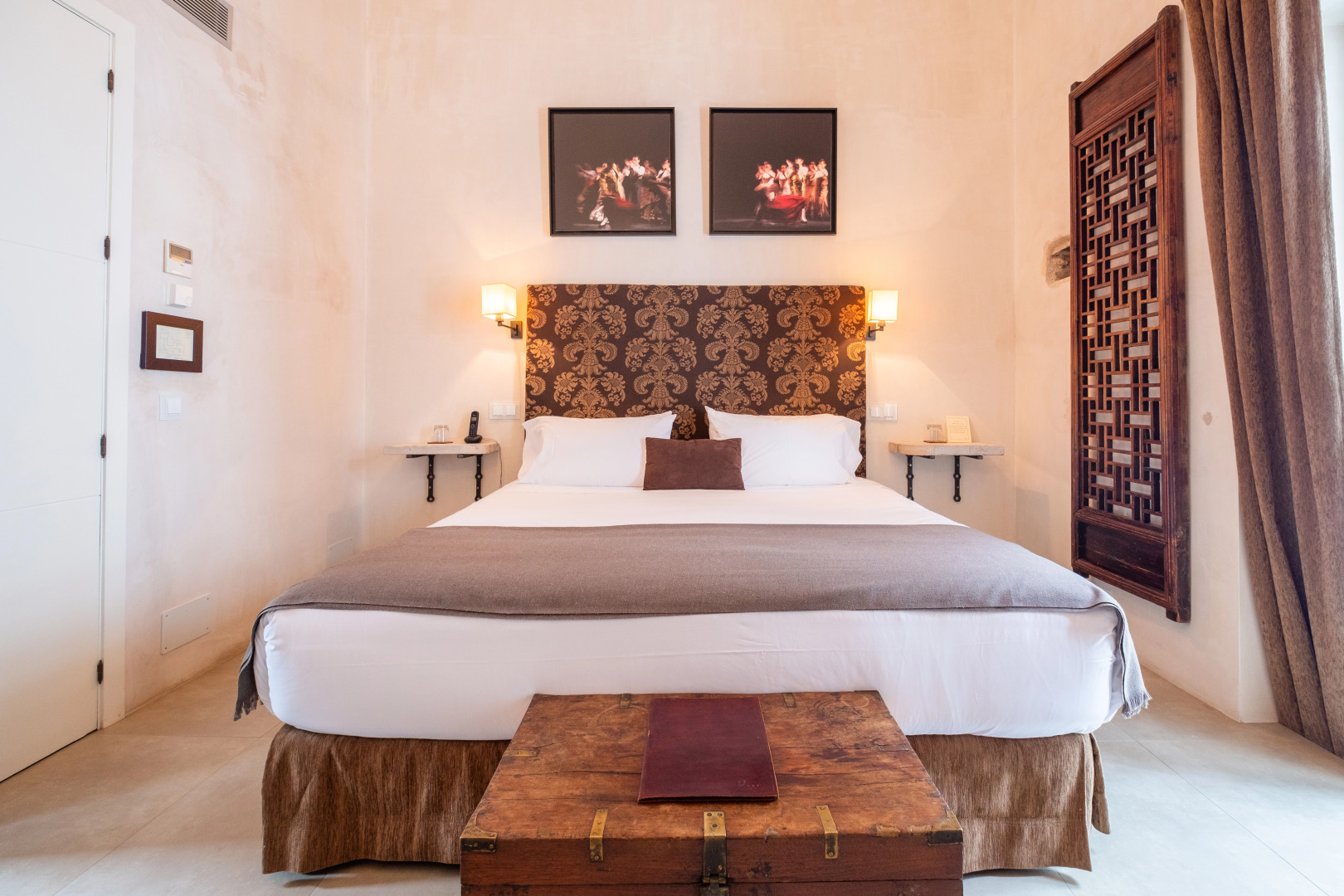 Boutique Hotel V-by Grupo Tribu