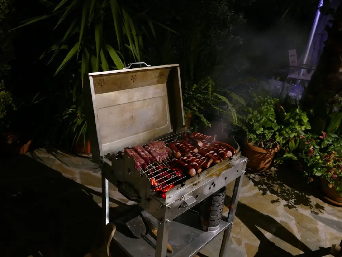 Home With Small Pool Near Athens, Easily Accessible by Public Transport