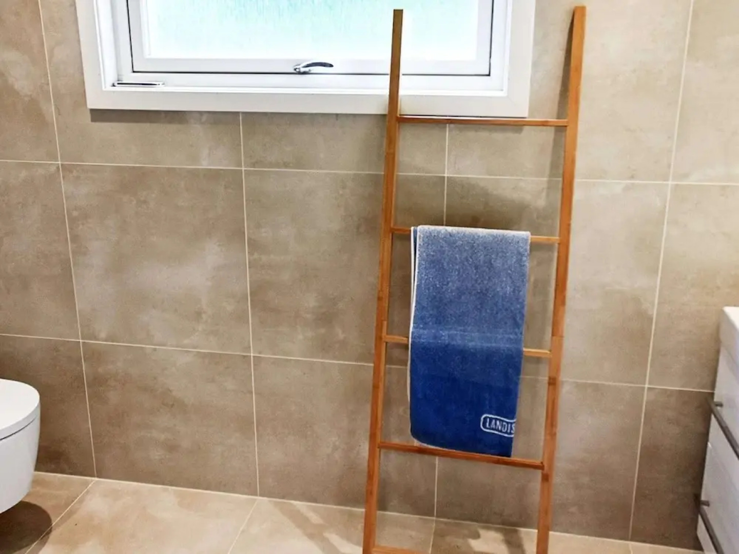 10 Person Holiday Home in Midsund