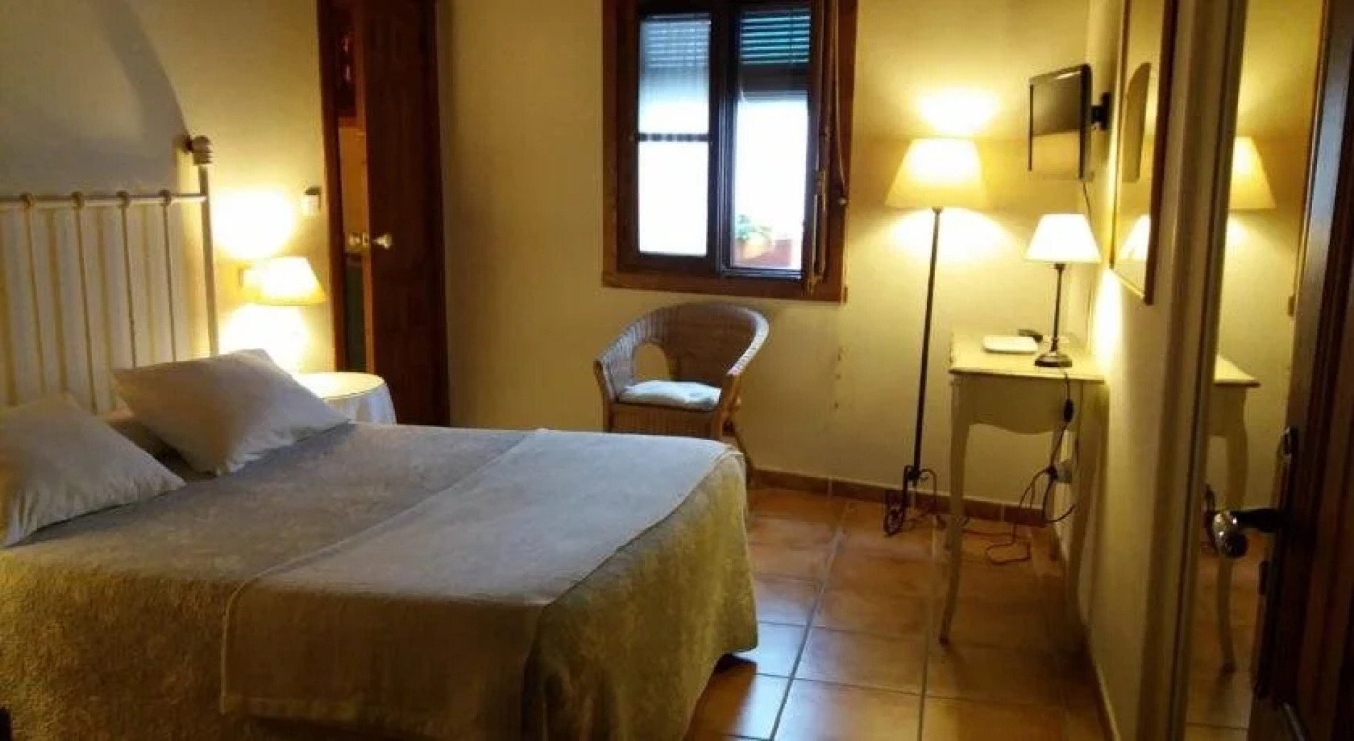 Hostal Rural Luna y Hostal Rural Lunaposada