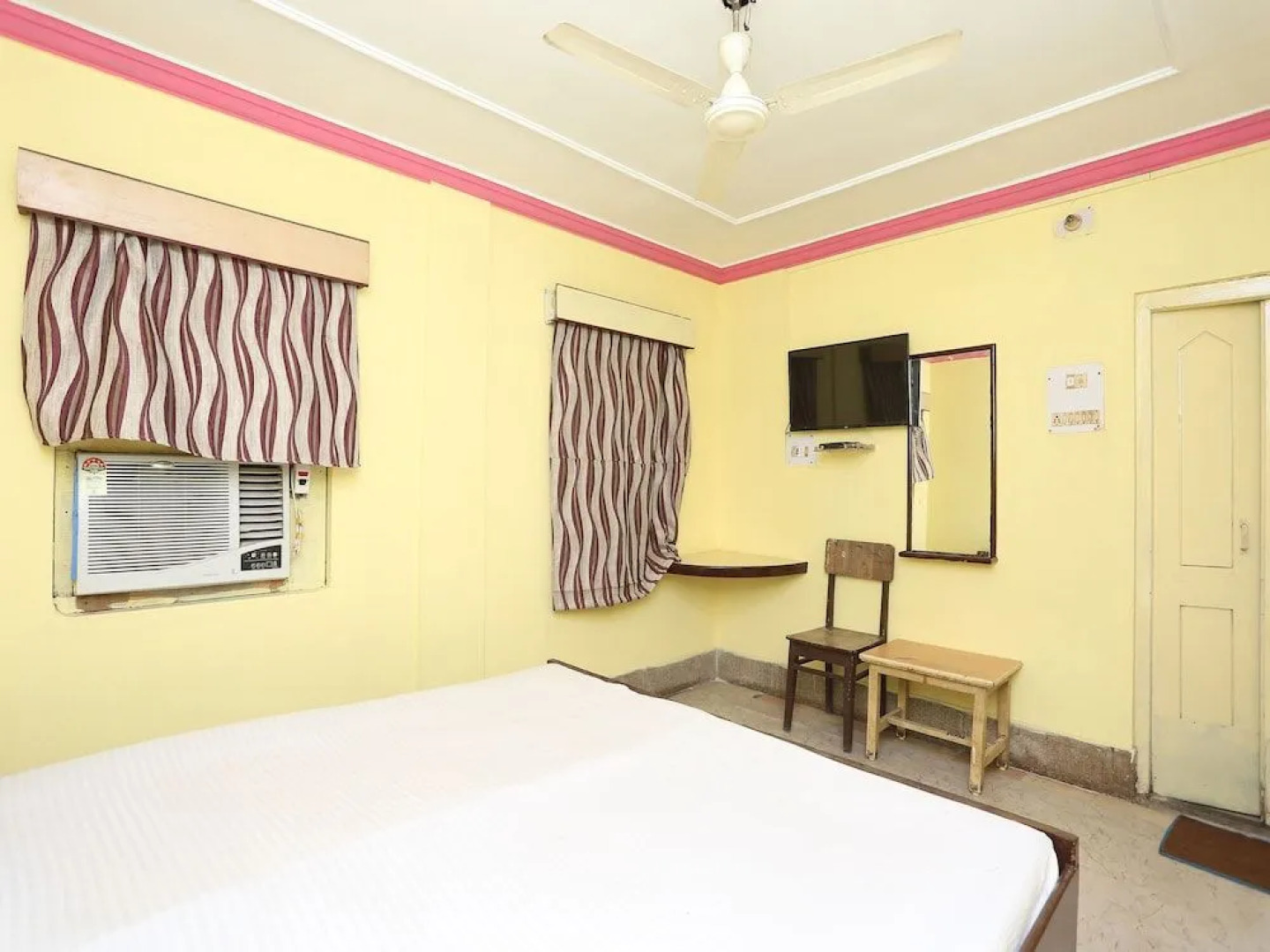 SPOT ON 40303 Hotel Surya