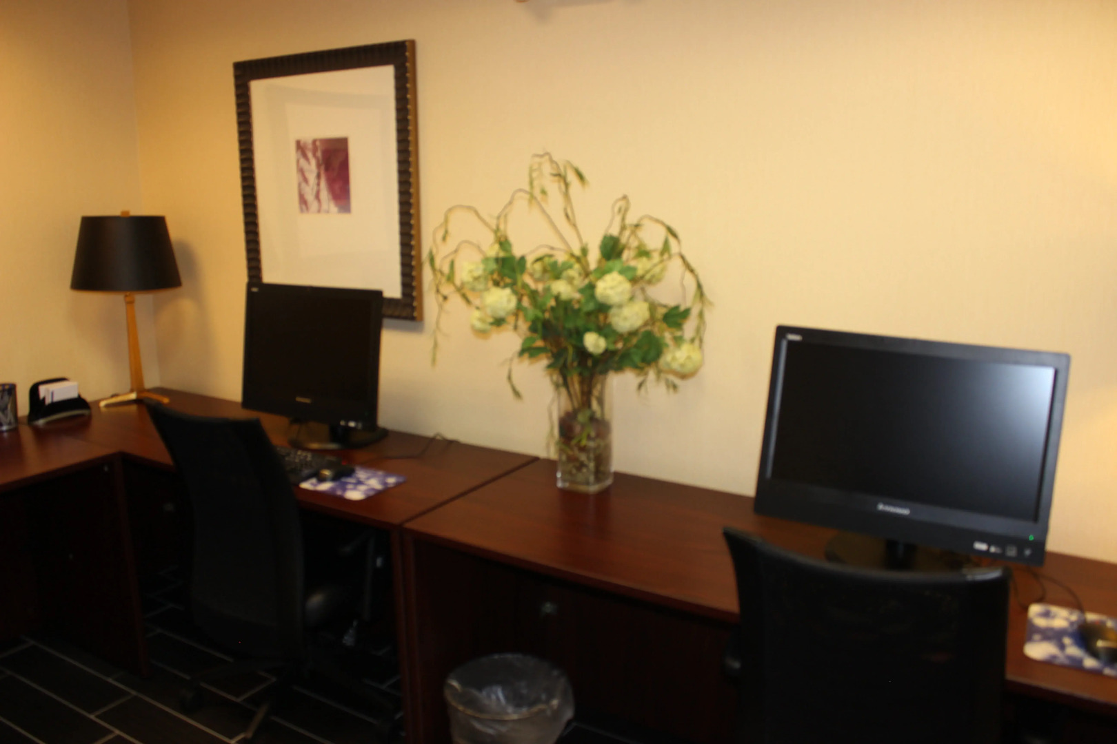 Holiday Inn Express & Suites Atlanta - Emory University Area