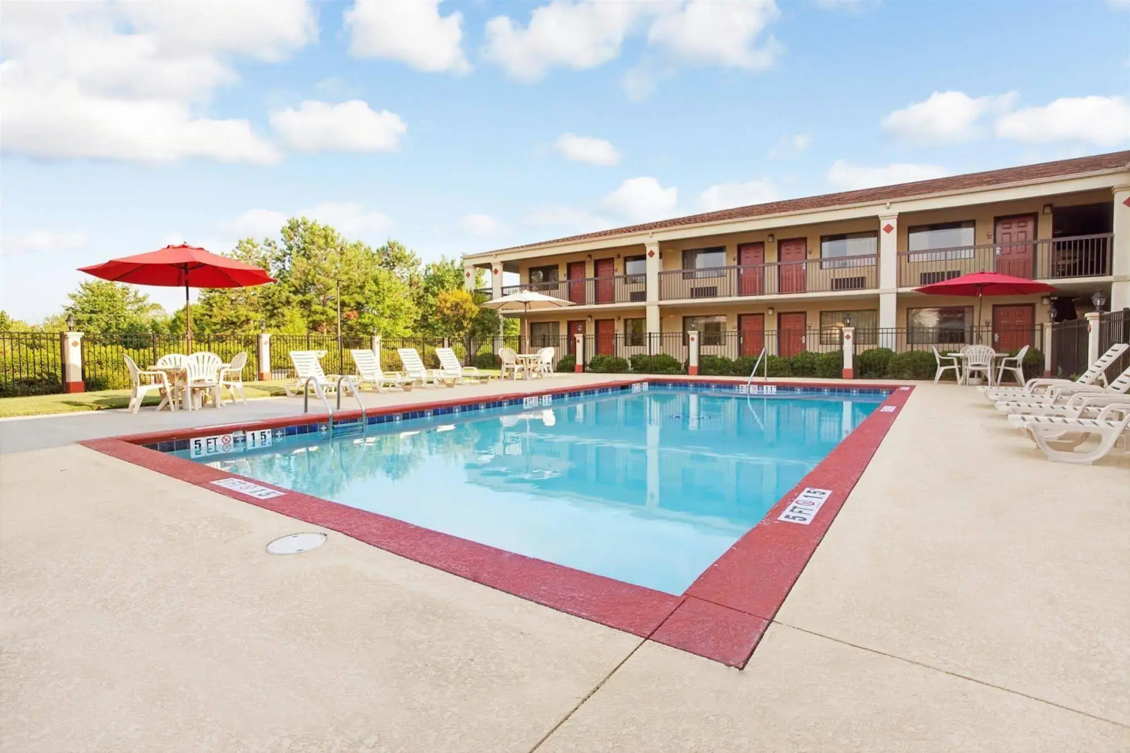 Days Inn by Wyndham Adairsville